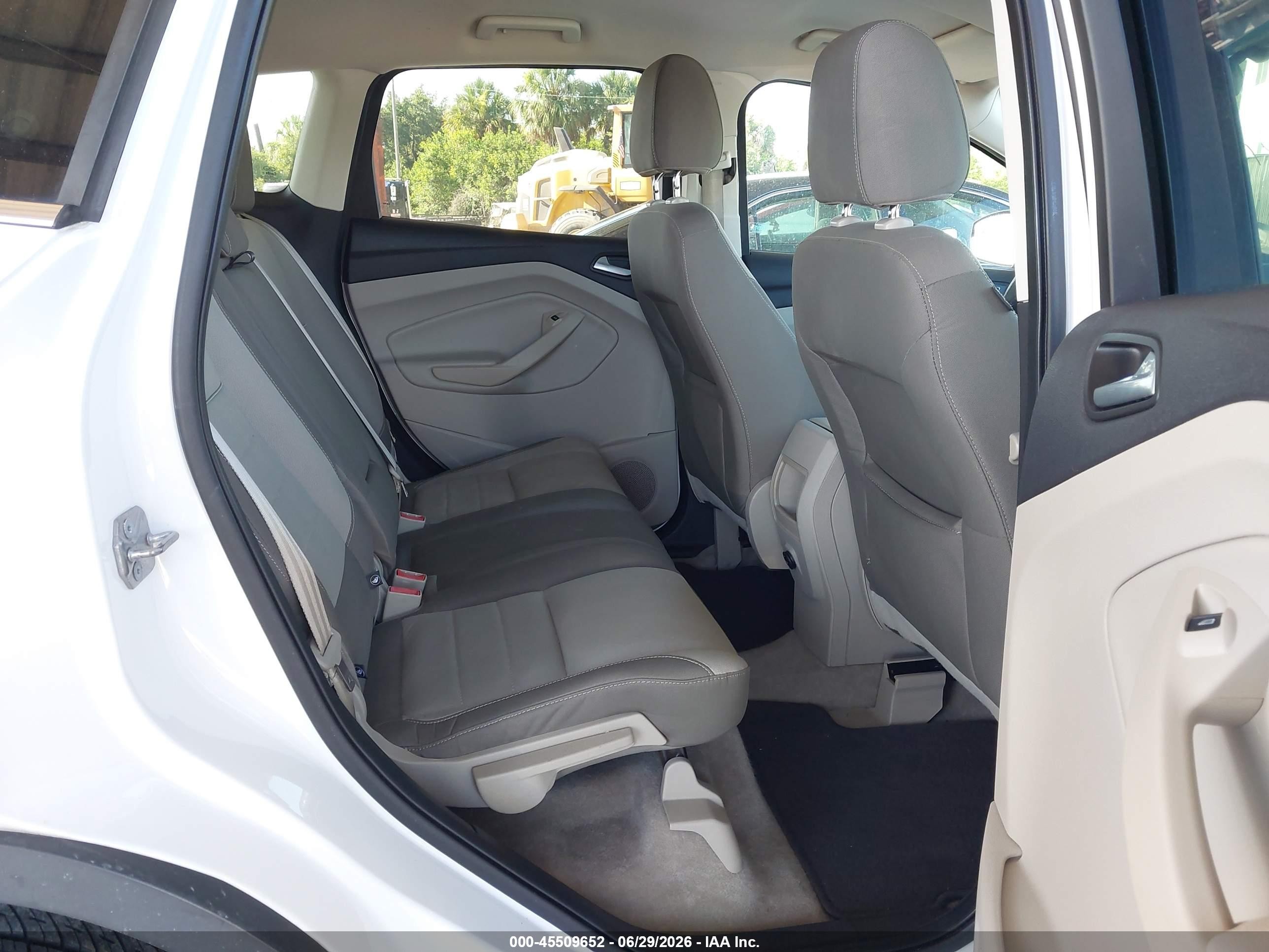 2014 Ford Escape Se White vin: 1FMCU0GX0EUD26168