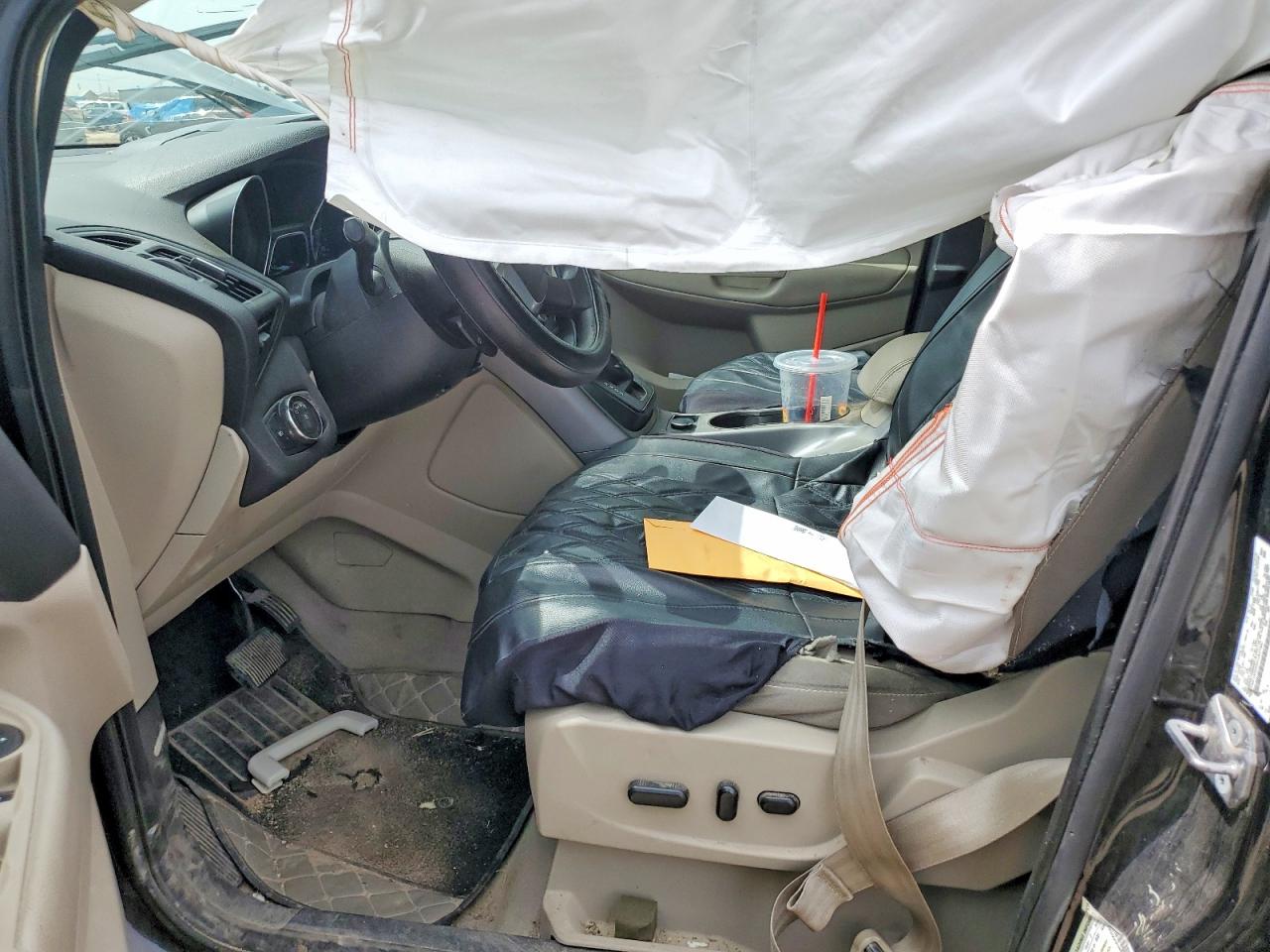 2015 Ford Escape Se Черный vin: 1FMCU0GX0FUA07452