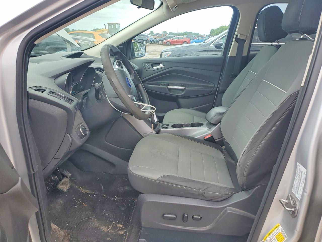 2015 Ford Escape Se Серебряный vin: 1FMCU0GX0FUB05977