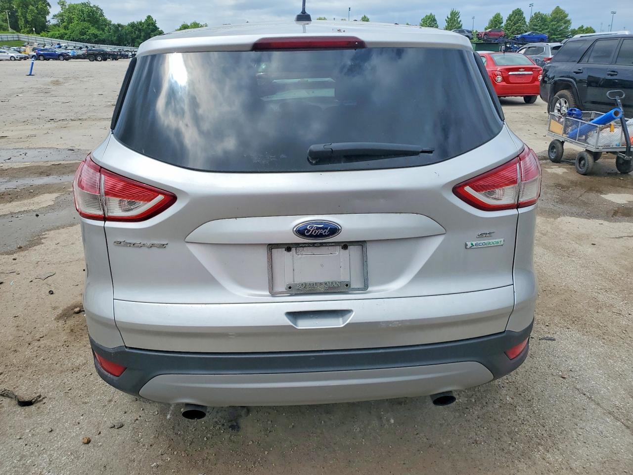 2015 Ford Escape Se Серебряный vin: 1FMCU0GX0FUB05977