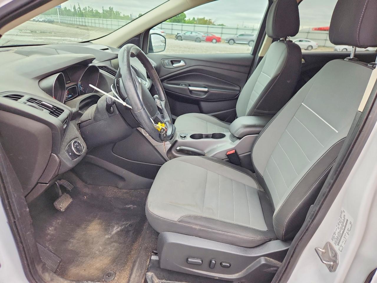2015 Ford Escape Se White vin: 1FMCU0GX0FUB06059