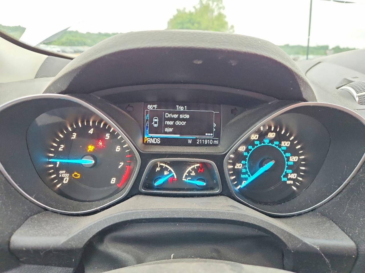2015 Ford Escape Se White vin: 1FMCU0GX0FUB06059