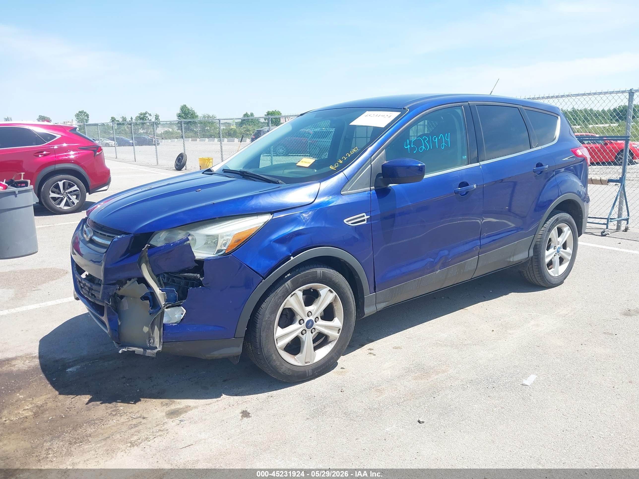 2013 Ford Escape Se Синий vin: 1FMCU0GX1DUB56370