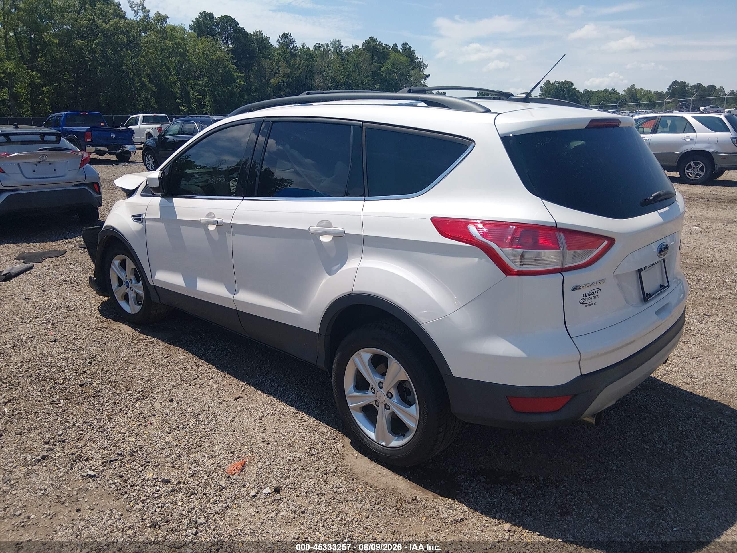 2013 Ford Escape Se Белый vin: 1FMCU0GX1DUB81382