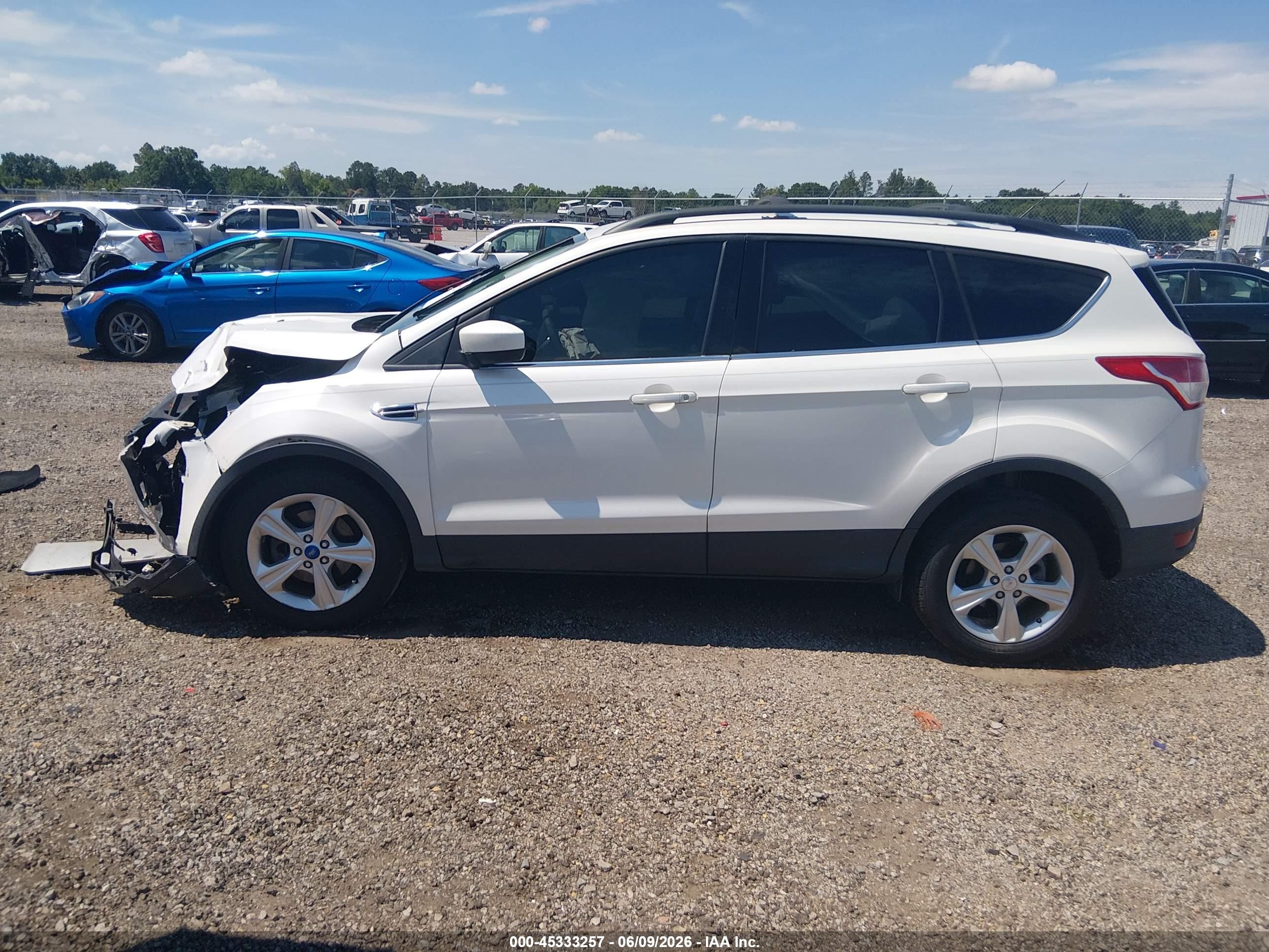 2013 Ford Escape Se Белый vin: 1FMCU0GX1DUB81382