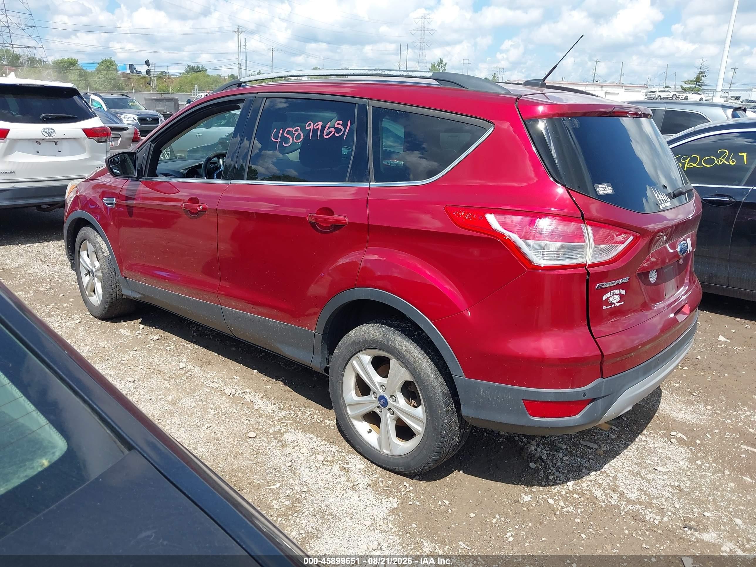 2014 Ford Escape Se Красный vin: 1FMCU0GX1EUA04106