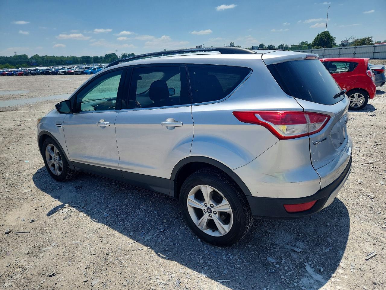 2014 Ford Escape Se Серебряный vin: 1FMCU0GX1EUA38241