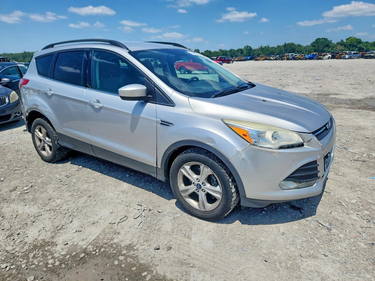 2014 Ford Escape Se Серебряный vin: 1FMCU0GX1EUA38241