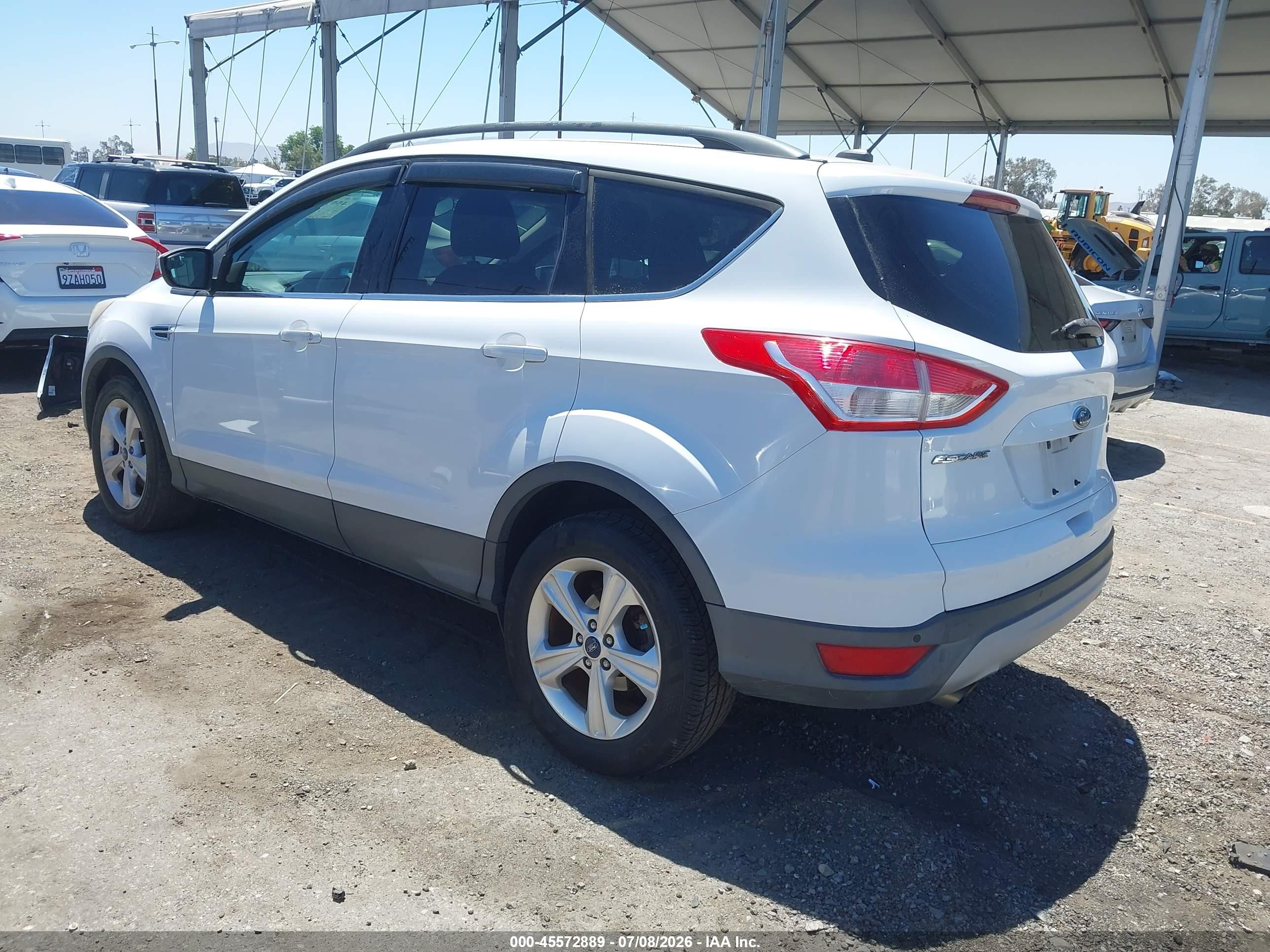 2014 Ford Escape Se Белый vin: 1FMCU0GX1EUA45867