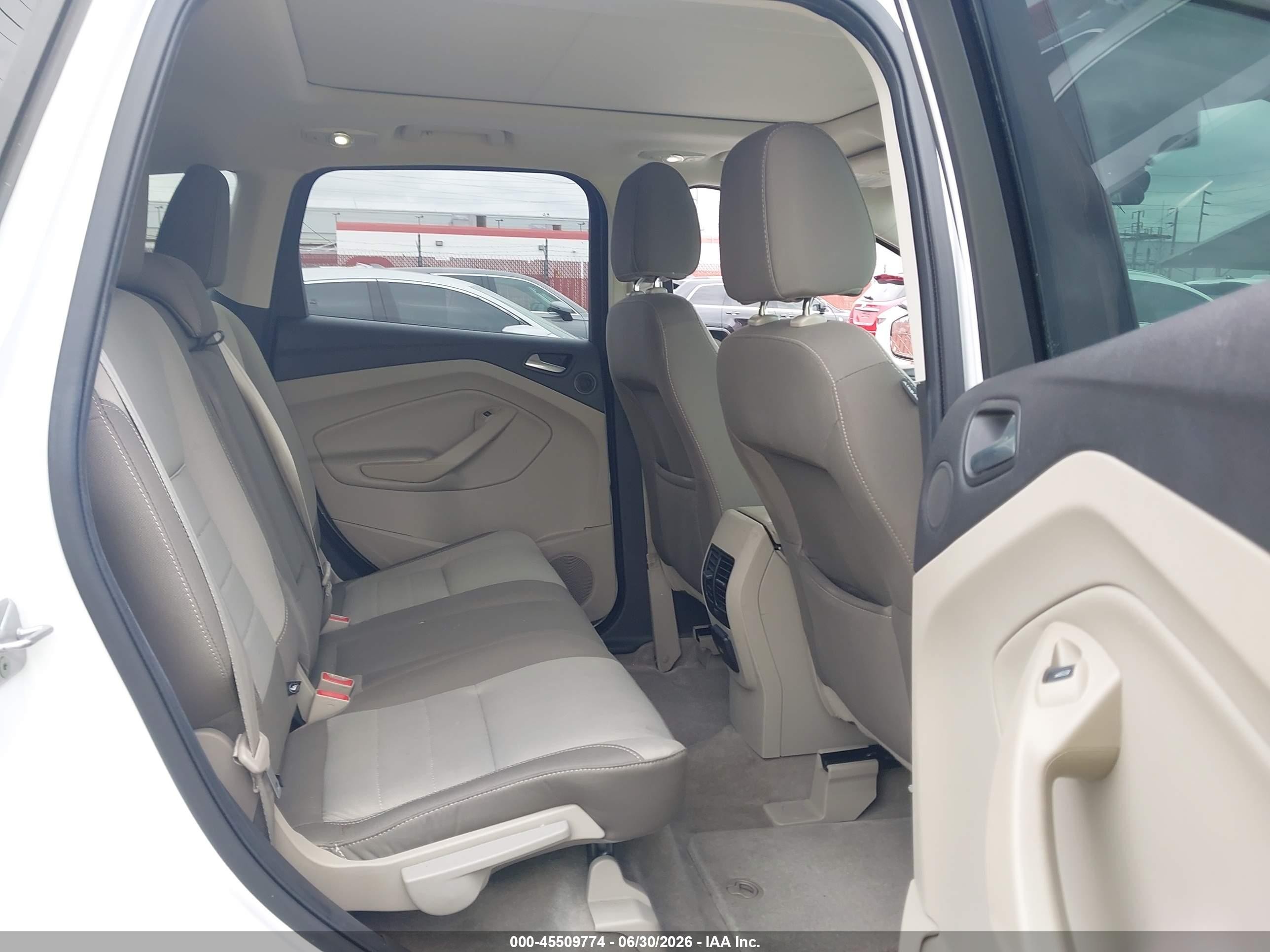 2014 Ford Escape Se White vin: 1FMCU0GX1EUA77508