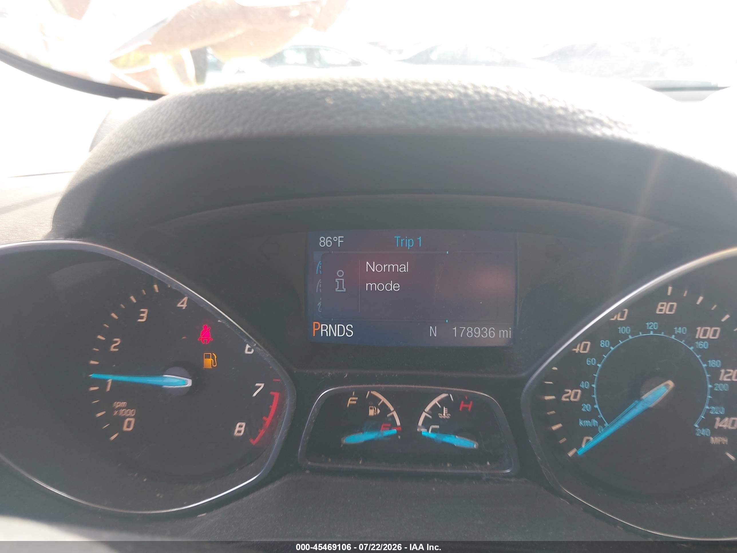 2014 Ford Escape Se White vin: 1FMCU0GX1EUB55110