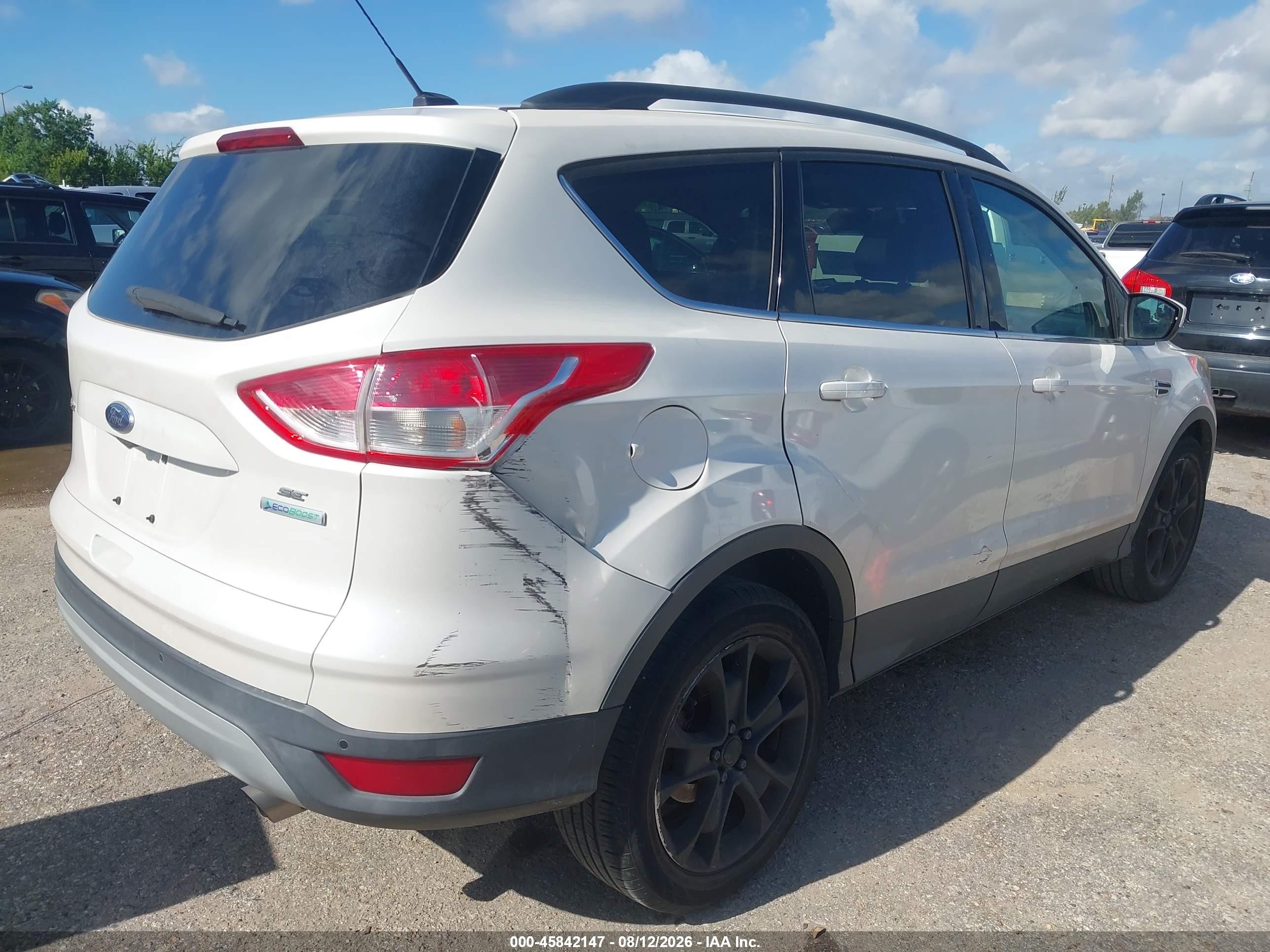 2014 Ford Escape Se Белый vin: 1FMCU0GX1EUC19548