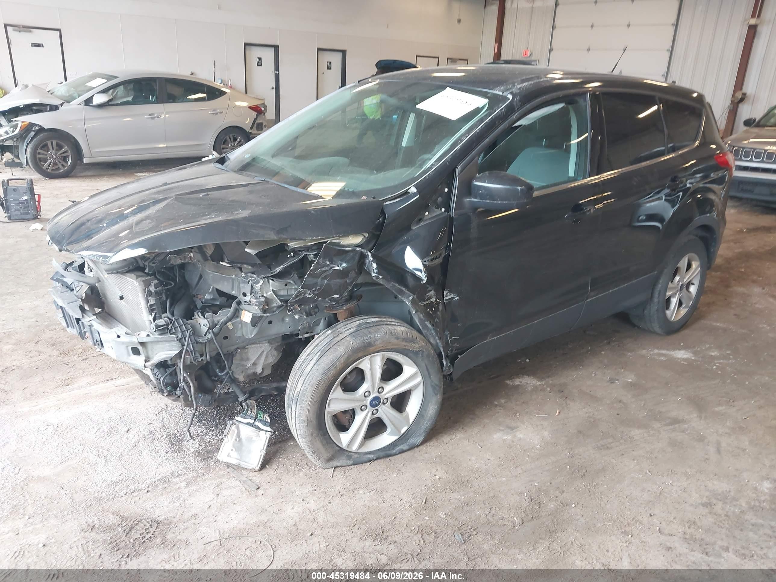 2014 Ford Escape Se Черный vin: 1FMCU0GX1EUC25009
