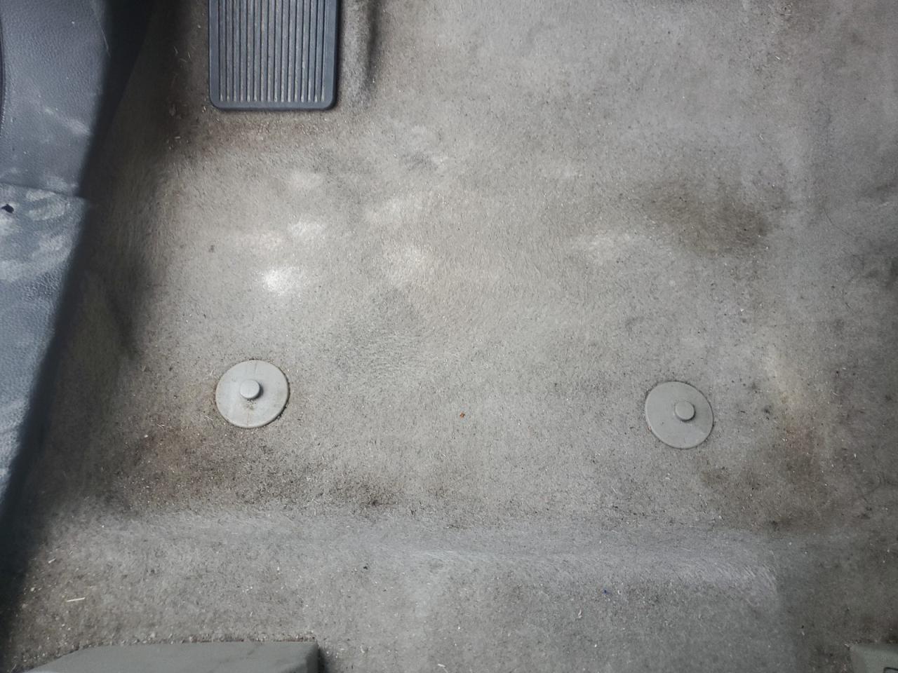 2015 Ford Escape Se Blue vin: 1FMCU0GX1FUA37138 Damage: Left Front Carpet, Stained, Permanent