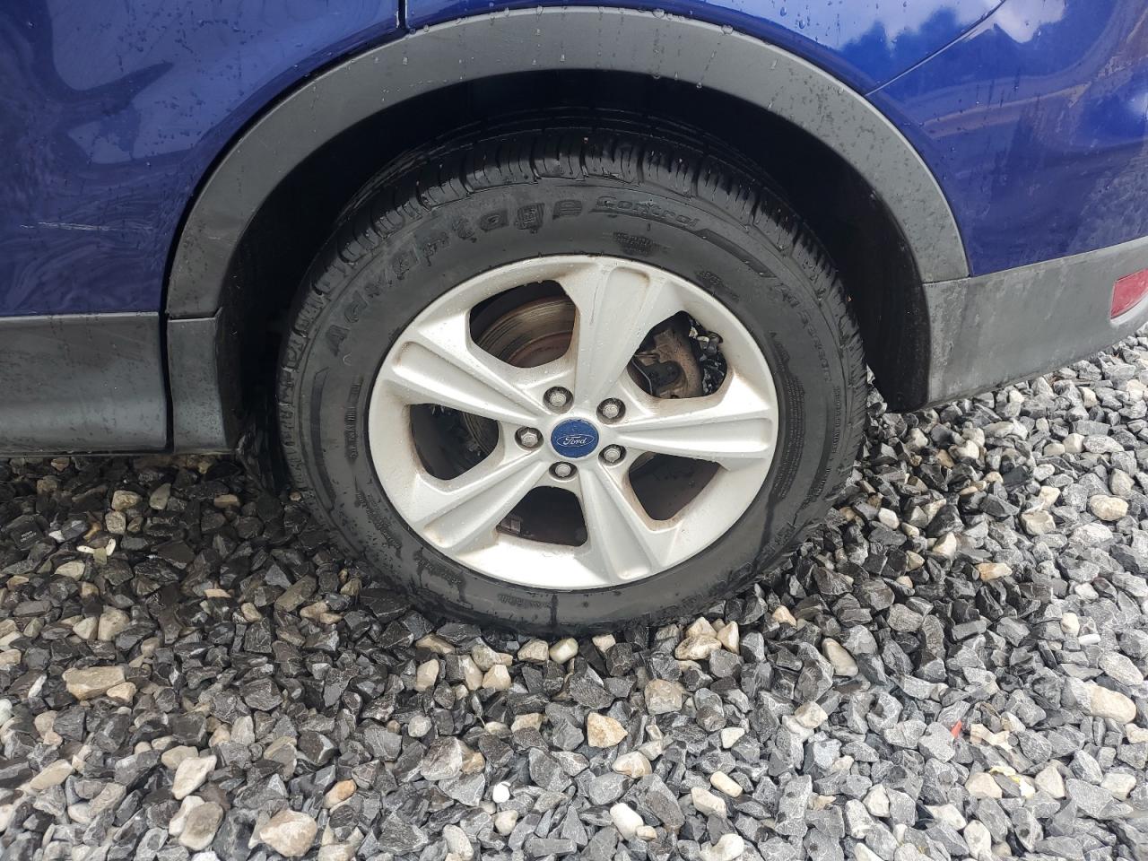2015 Ford Escape Se Blue vin: 1FMCU0GX1FUA37138 Damage: Left Rear Wheel, Curb Rash, 1 To 2 Inches