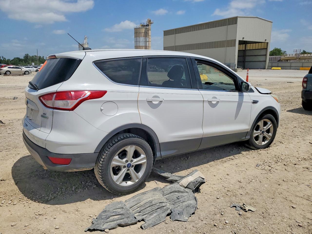 2015 Ford Escape Se White vin: 1FMCU0GX1FUB00092