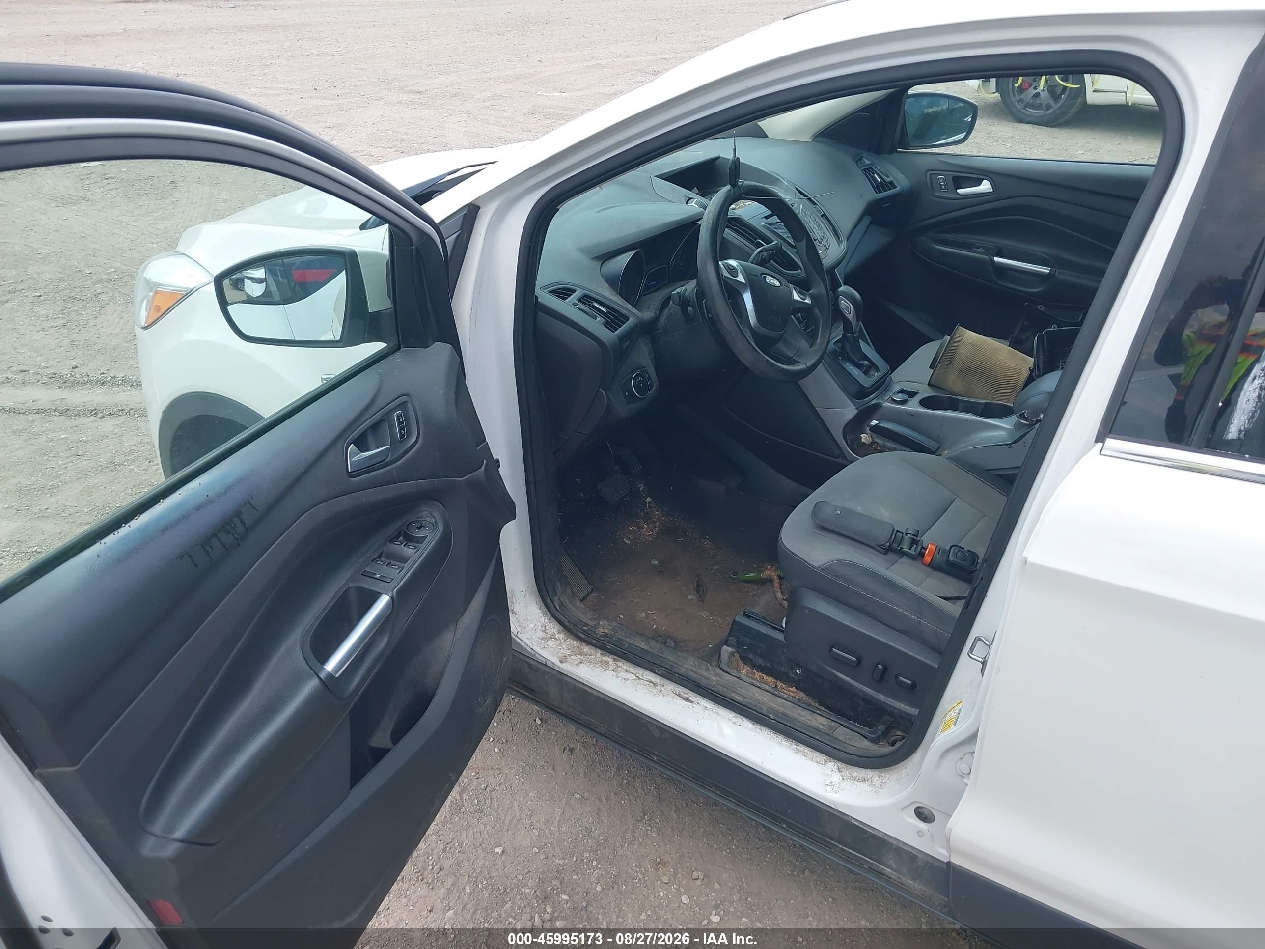 2015 Ford Escape Se Белый vin: 1FMCU0GX1FUB90733