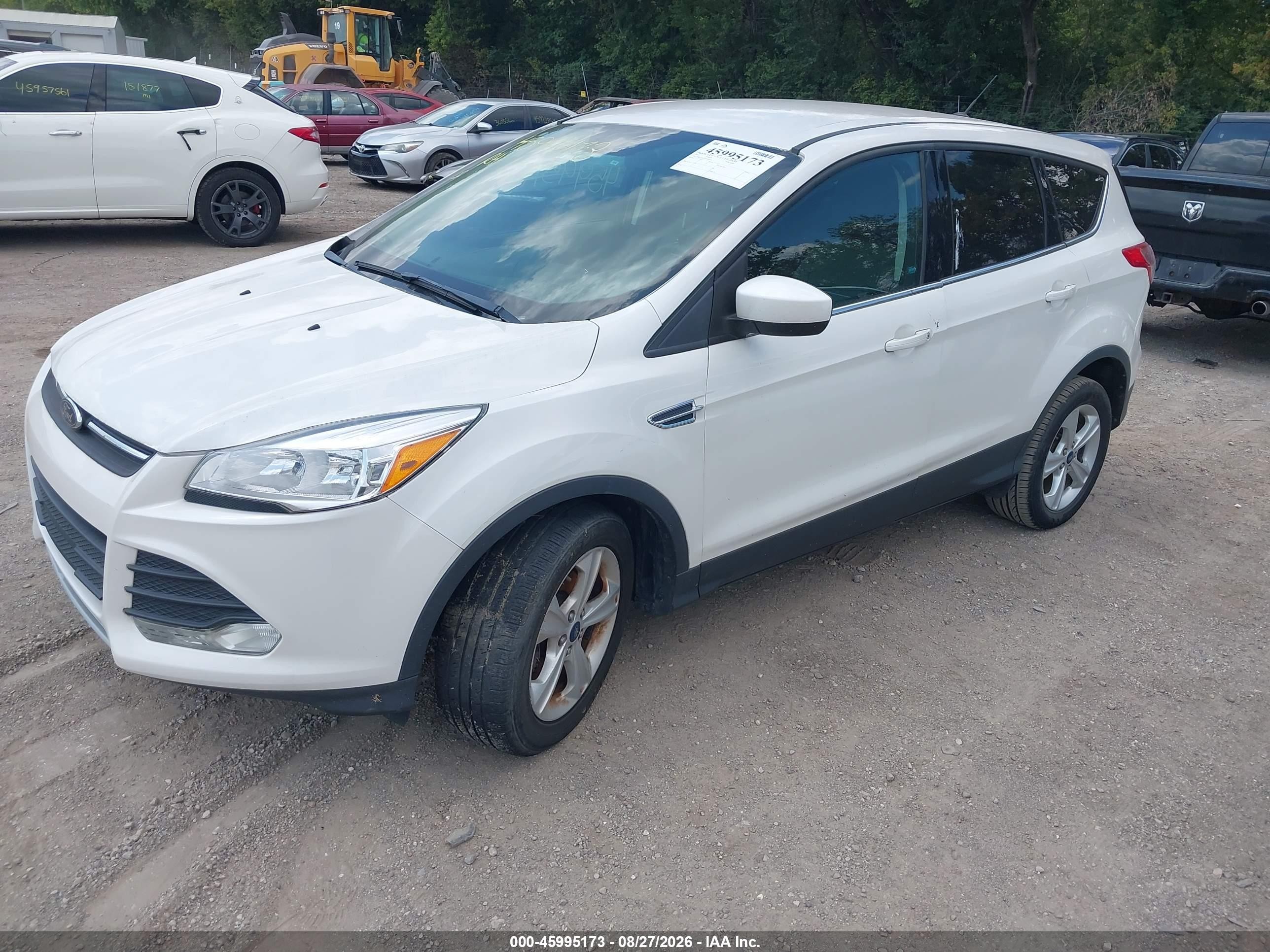 2015 Ford Escape Se Белый vin: 1FMCU0GX1FUB90733