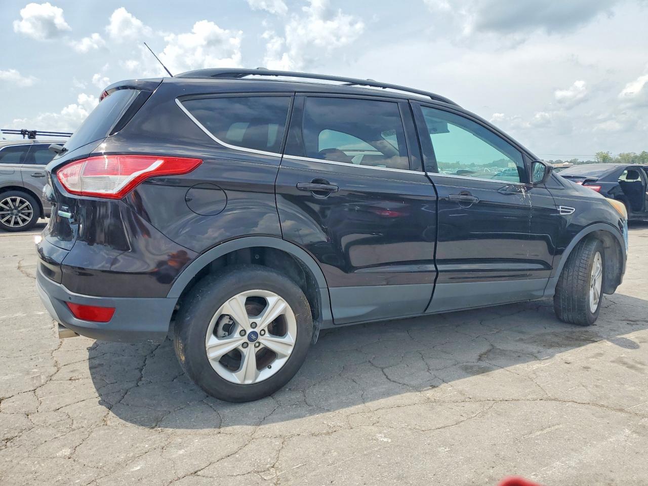 2013 Ford Escape Se Черный vin: 1FMCU0GX2DUB25631