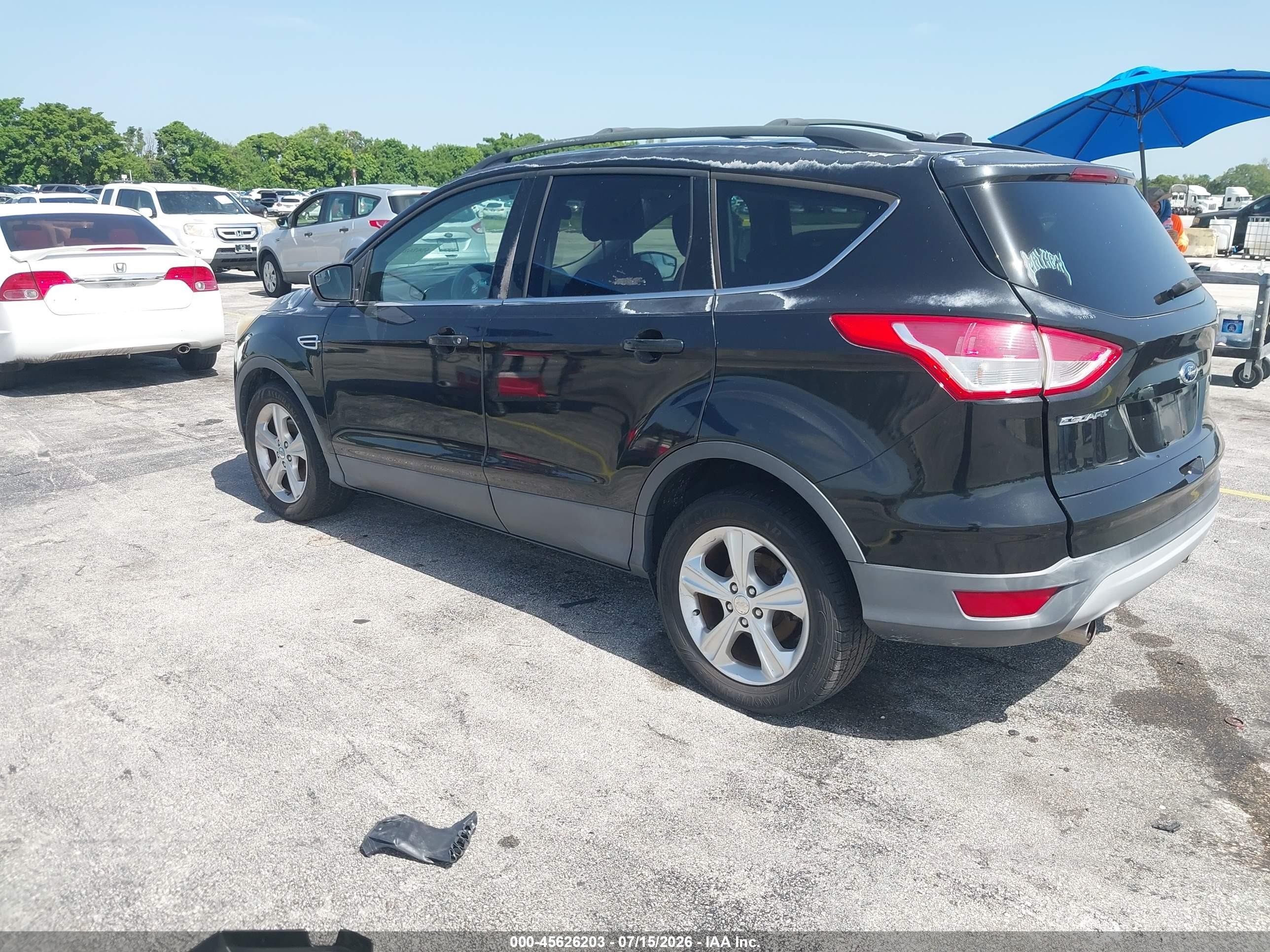 2013 Ford Escape Se Черный vin: 1FMCU0GX2DUB90981
