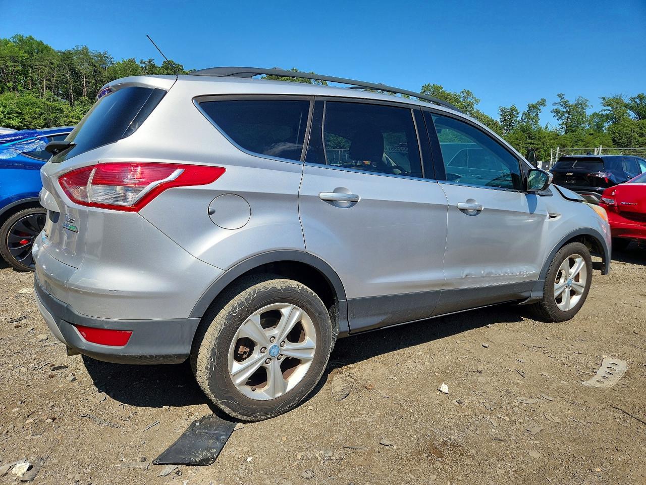 2013 Ford Escape Se Серебряный vin: 1FMCU0GX2DUC20433