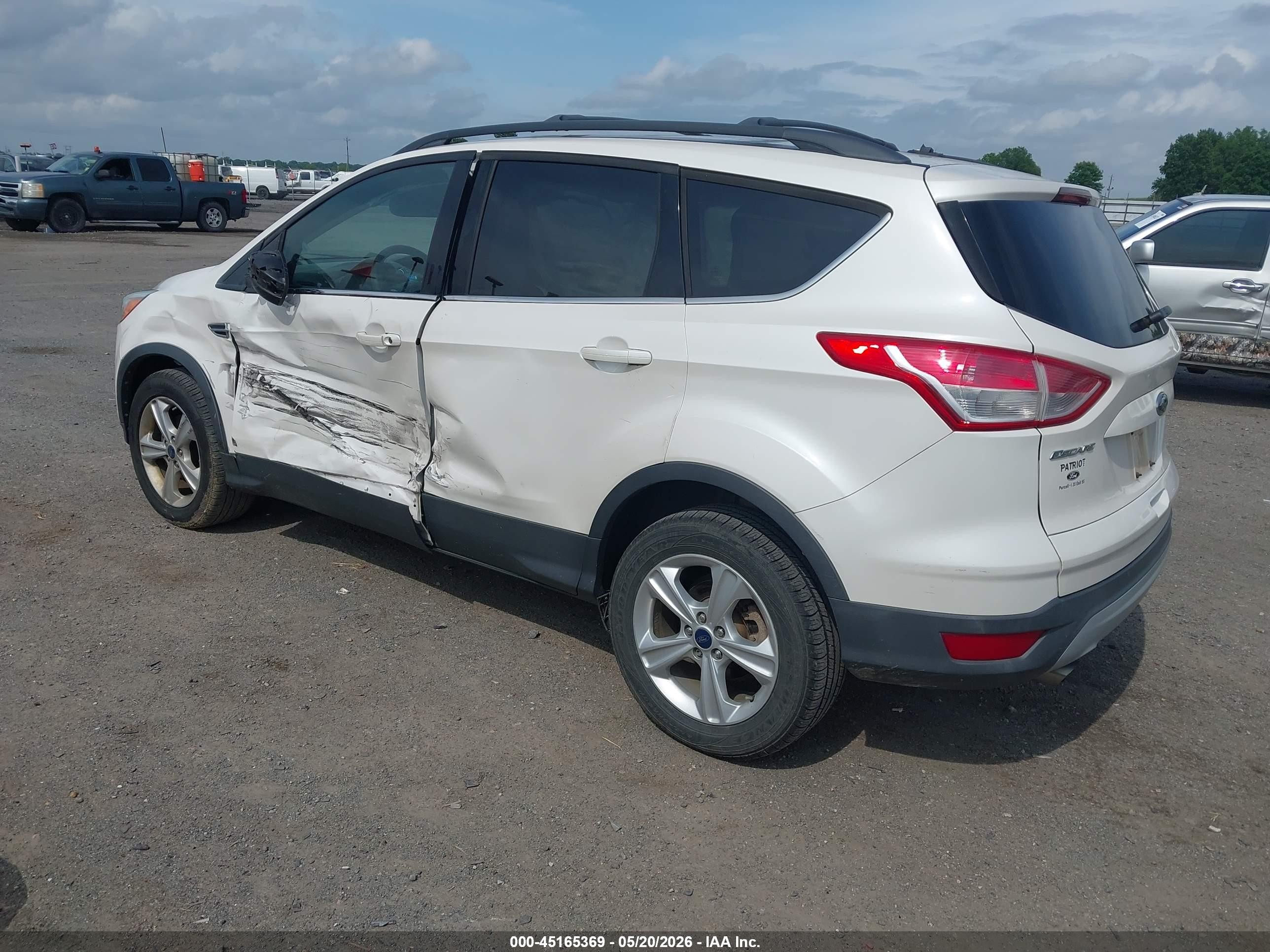 2013 Ford Escape Se White vin: 1FMCU0GX2DUD53242
