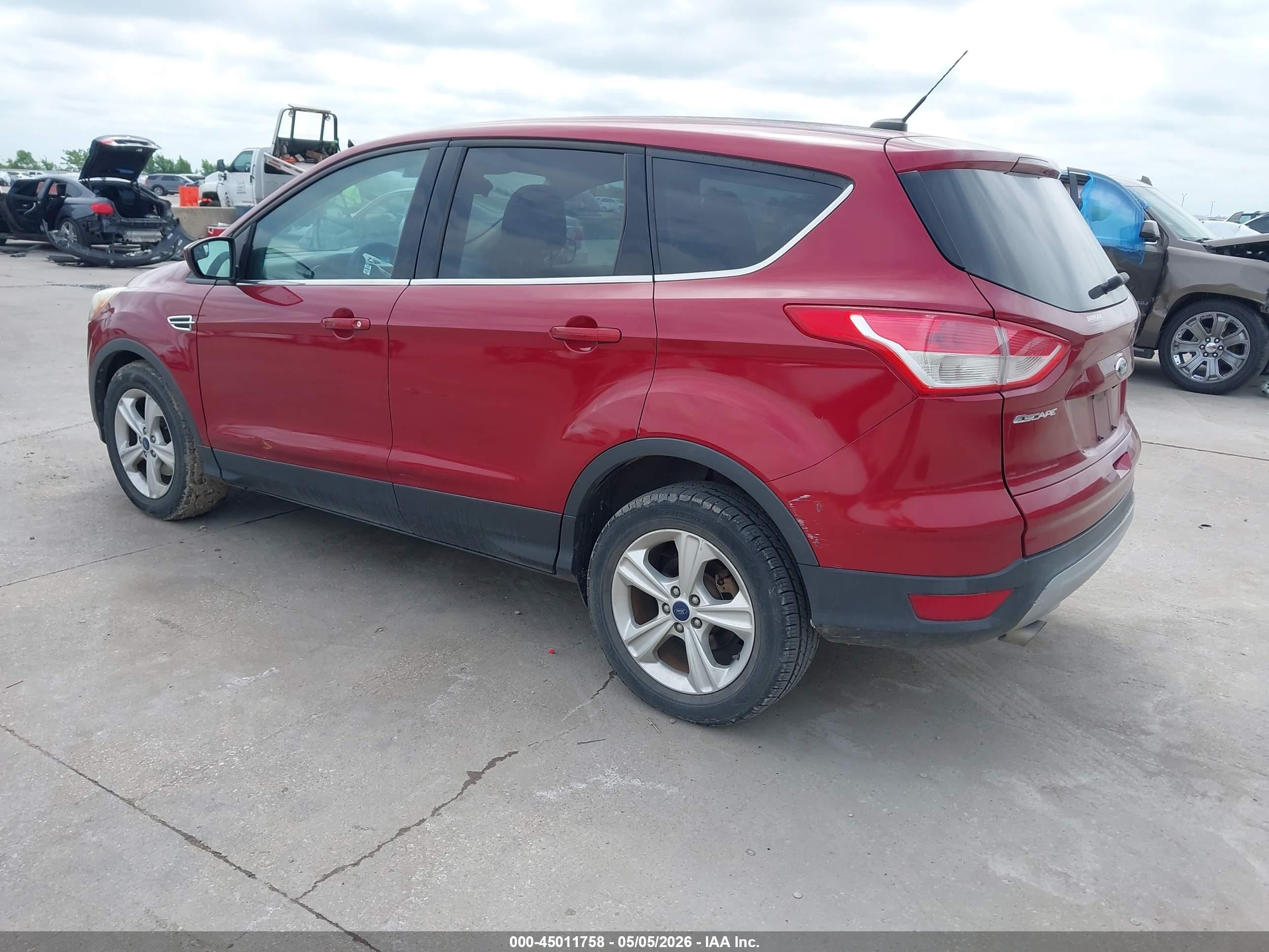 2014 Ford Escape Se Red vin: 1FMCU0GX2EUB61756