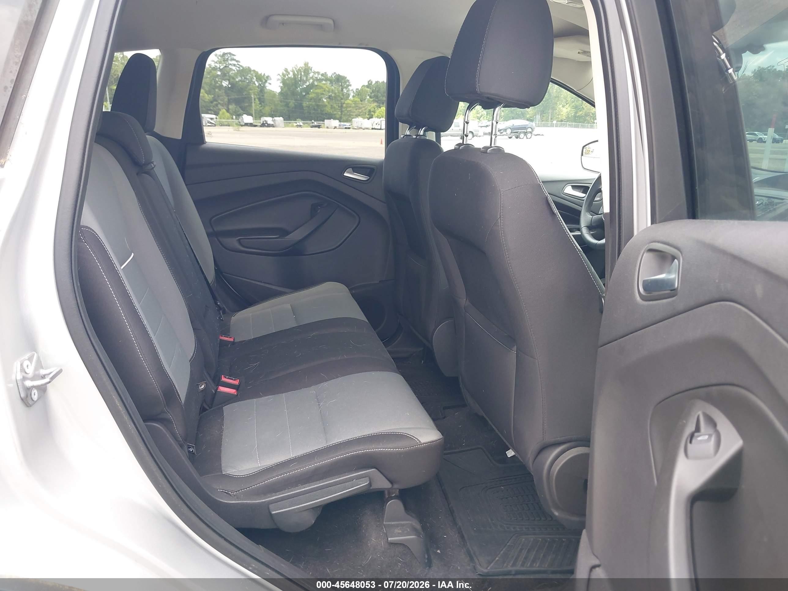 2014 Ford Escape Se Серебряный vin: 1FMCU0GX2EUC27934
