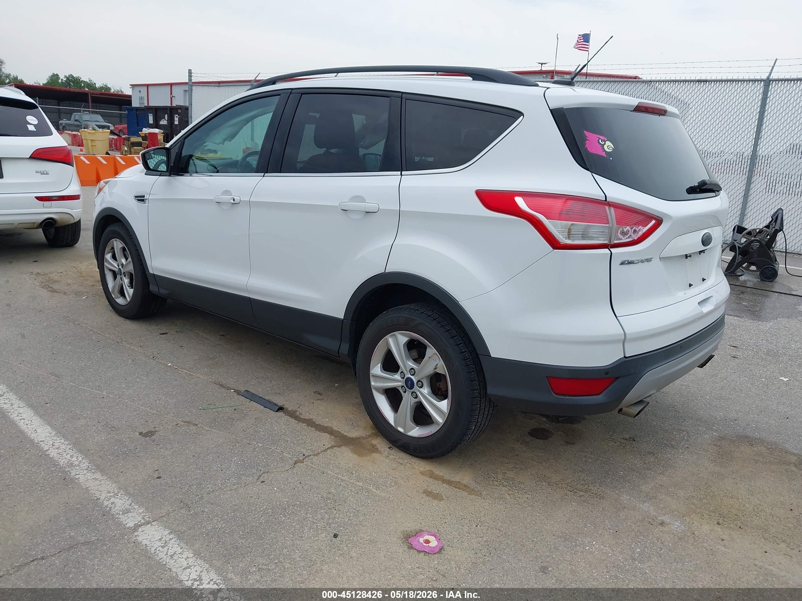 2014 Ford Escape Se White vin: 1FMCU0GX2EUC43499