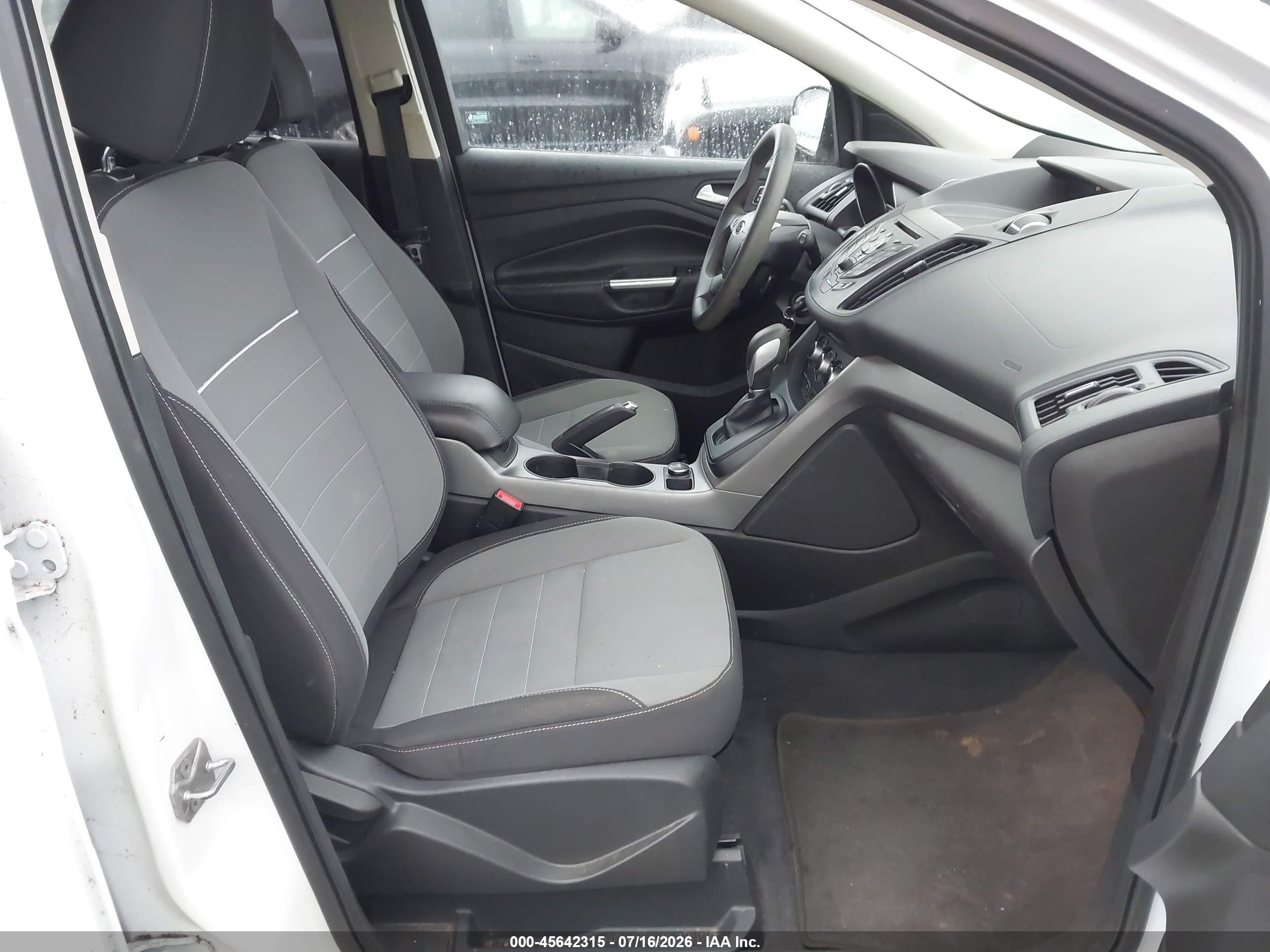 2014 Ford Escape Se Белый vin: 1FMCU0GX2EUC73179