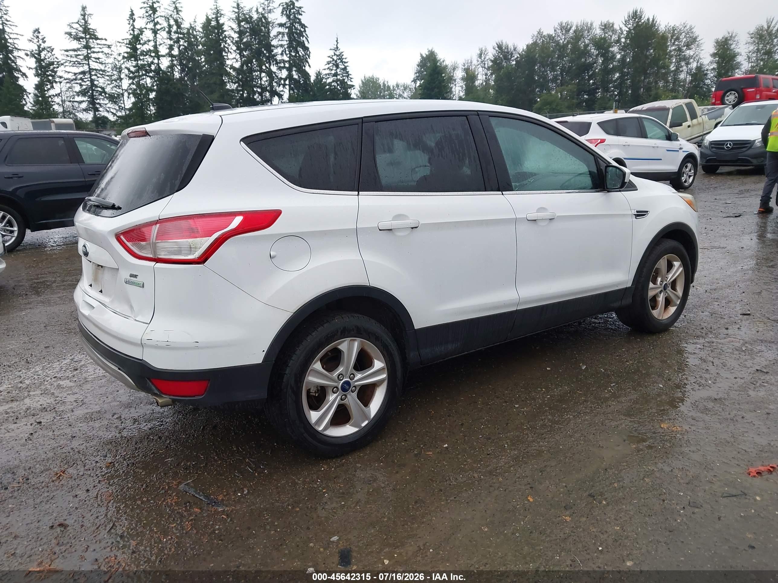 2014 Ford Escape Se Белый vin: 1FMCU0GX2EUC73179