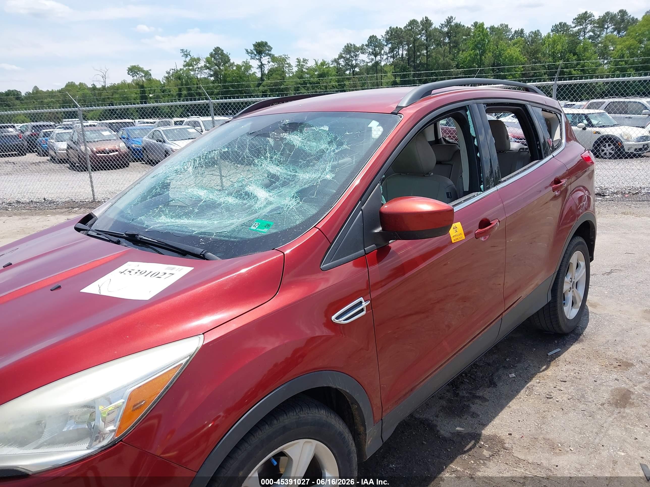 2014 Ford Escape Se Red vin: 1FMCU0GX2EUD10277