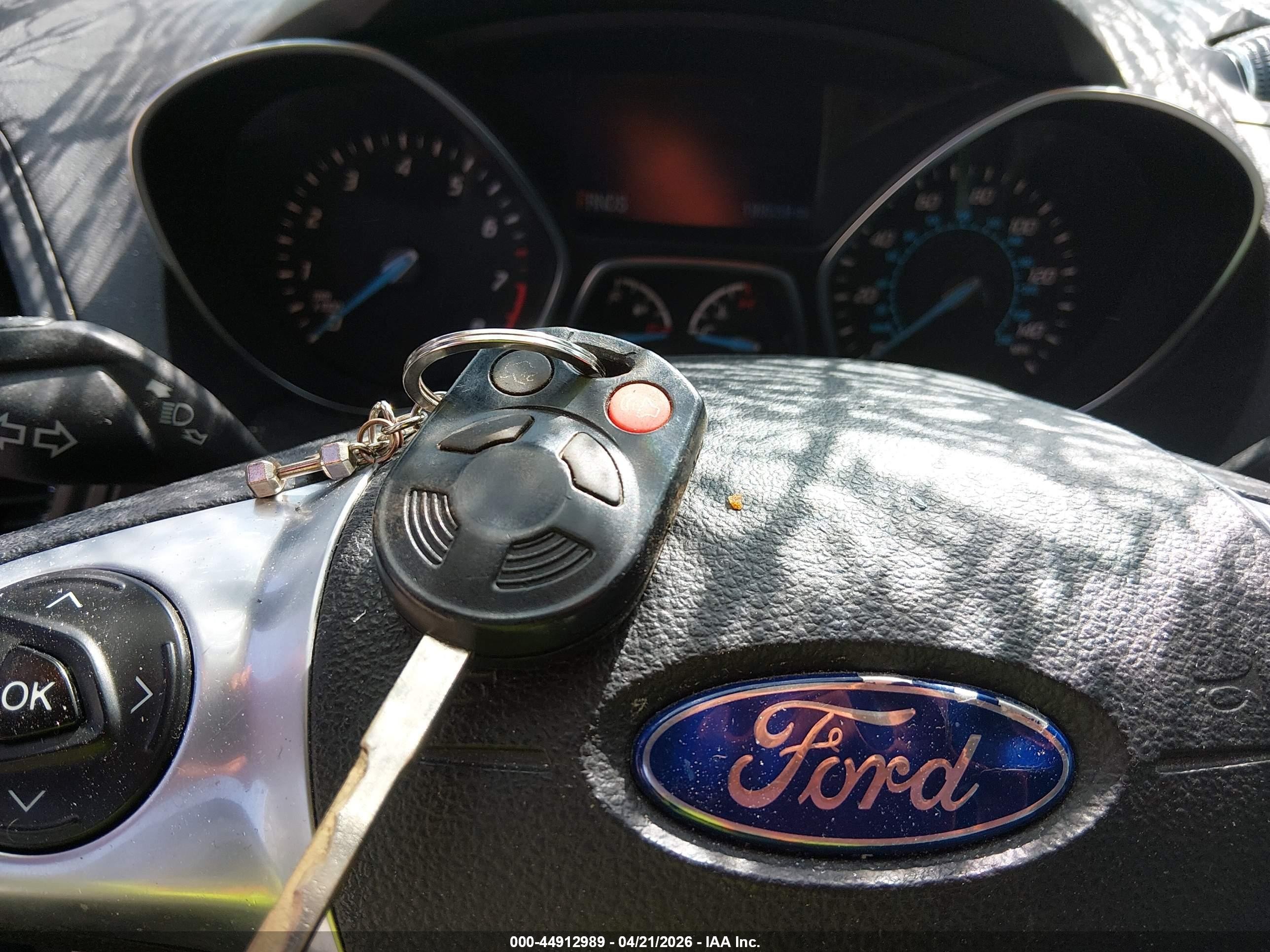 2014 Ford Escape Se Red vin: 1FMCU0GX2EUD24020
