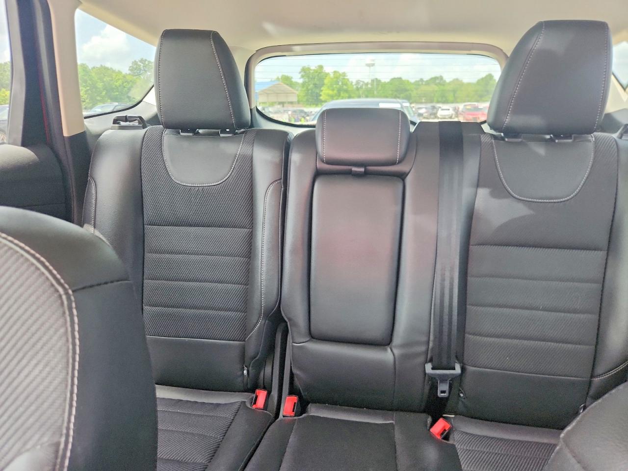 2014 Ford Escape Se Red vin: 1FMCU0GX2EUD80216