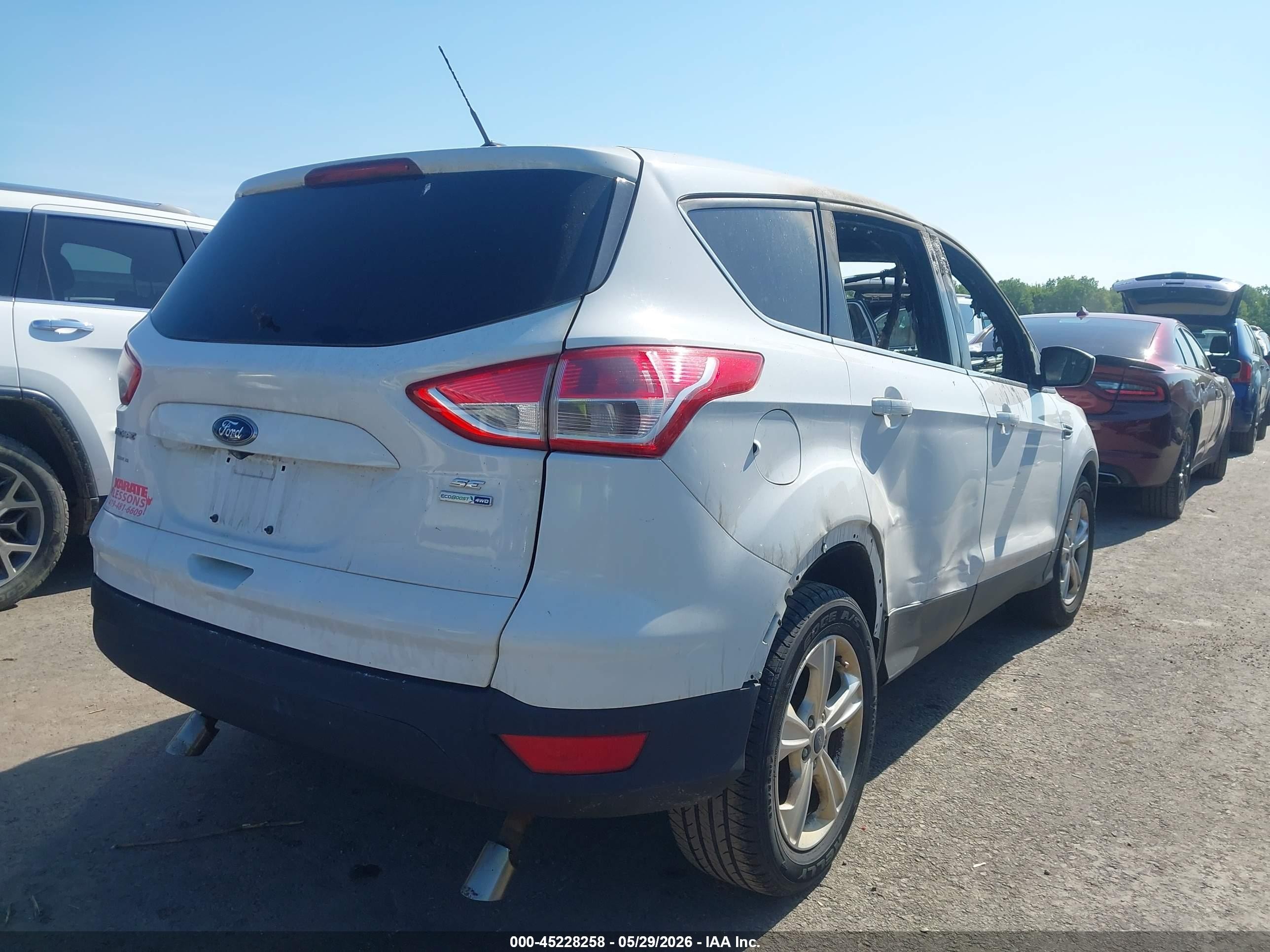 2014 Ford Escape Se White vin: 1FMCU0GX2EUE37403