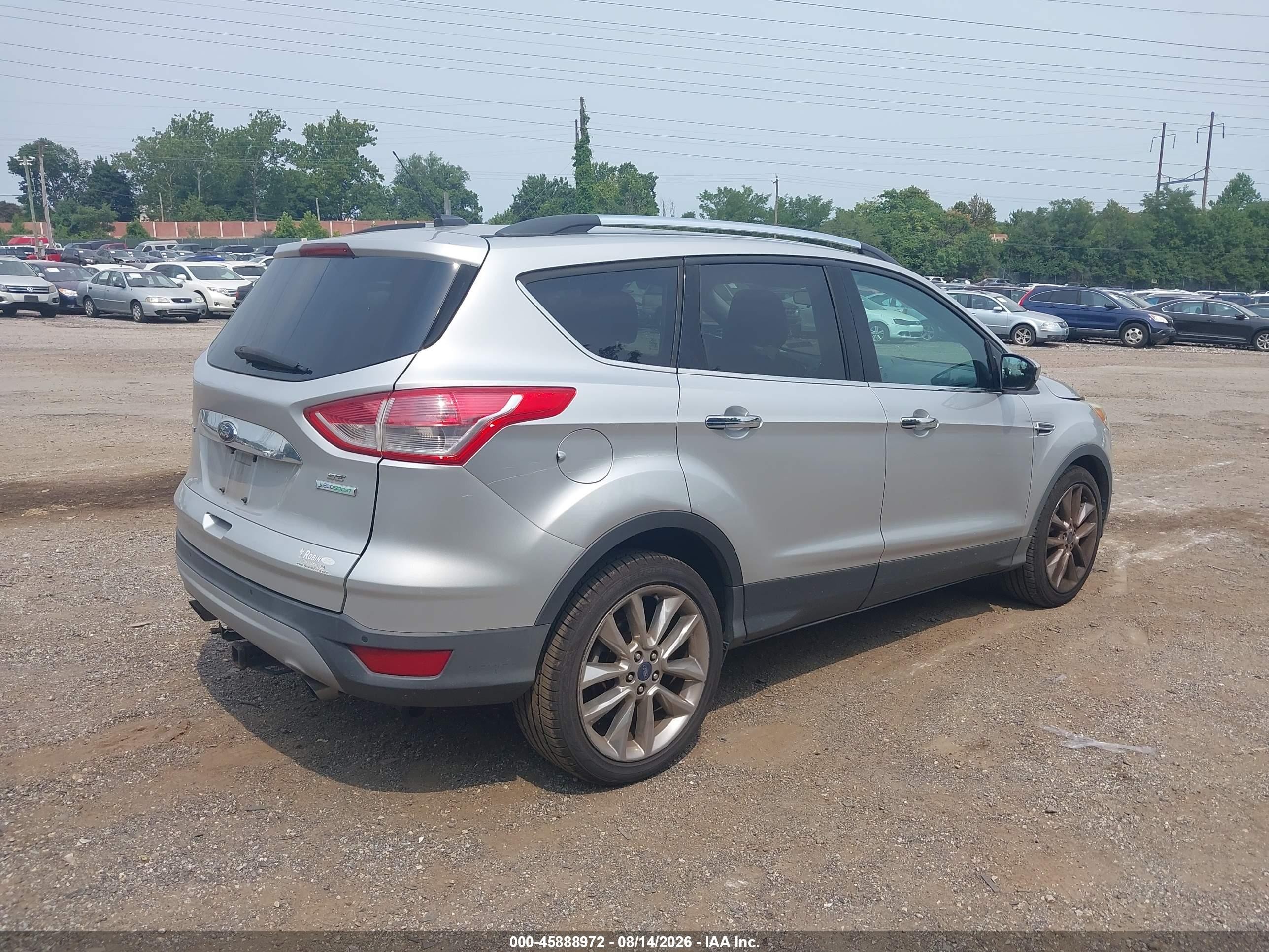 2015 Ford Escape Se Серебряный vin: 1FMCU0GX2FUA35642