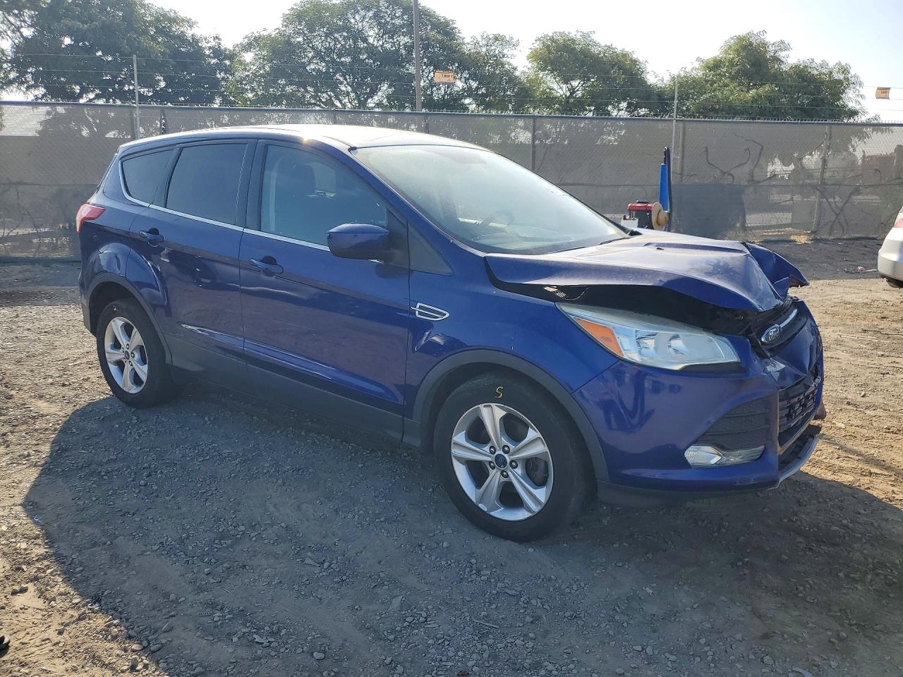 2015 Ford Escape Se Blue vin: 1FMCU0GX2FUC57100