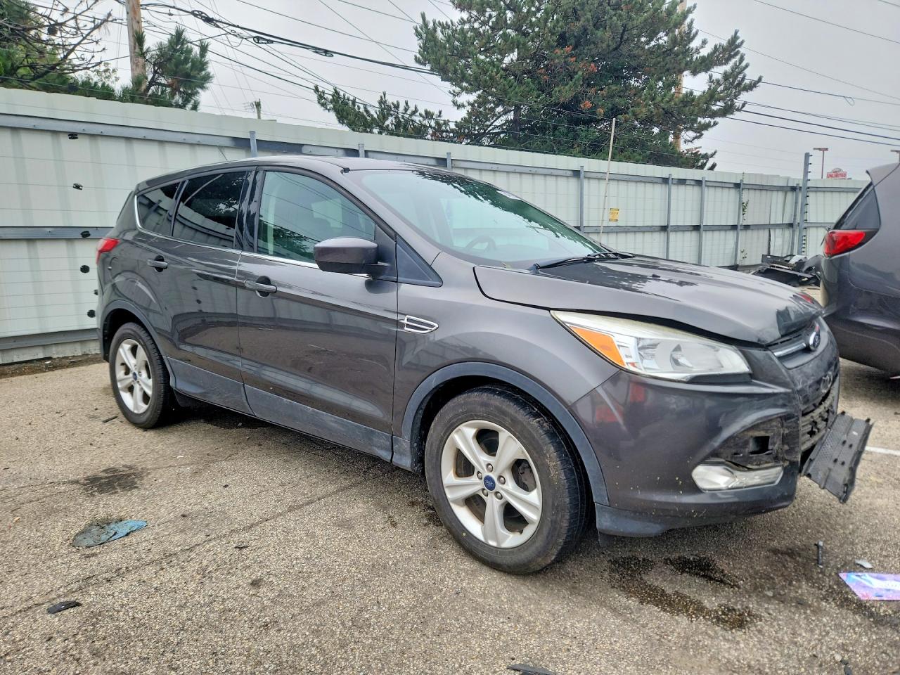 2015 Ford Escape Se Серый vin: 1FMCU0GX2FUC90307