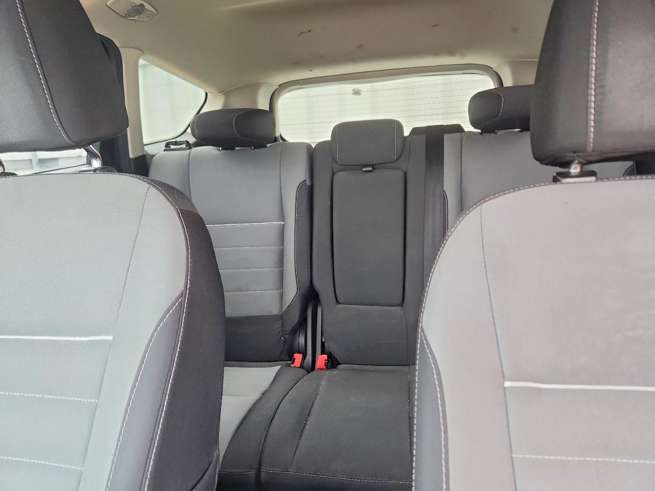 2015 Ford Escape Se Серый vin: 1FMCU0GX2FUC90307