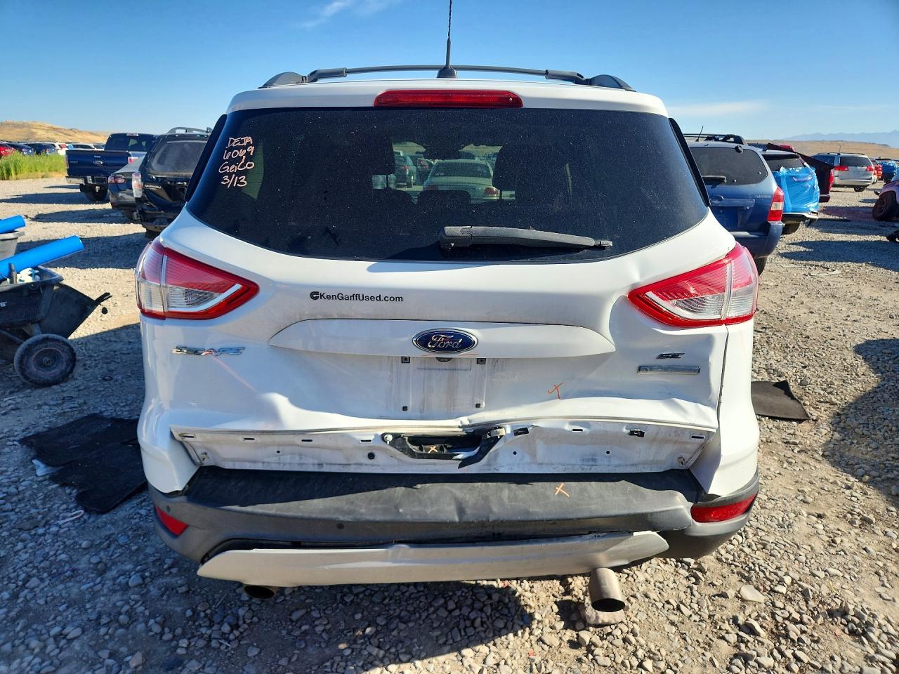 2016 Ford Escape Se White vin: 1FMCU0GX2GUB99524