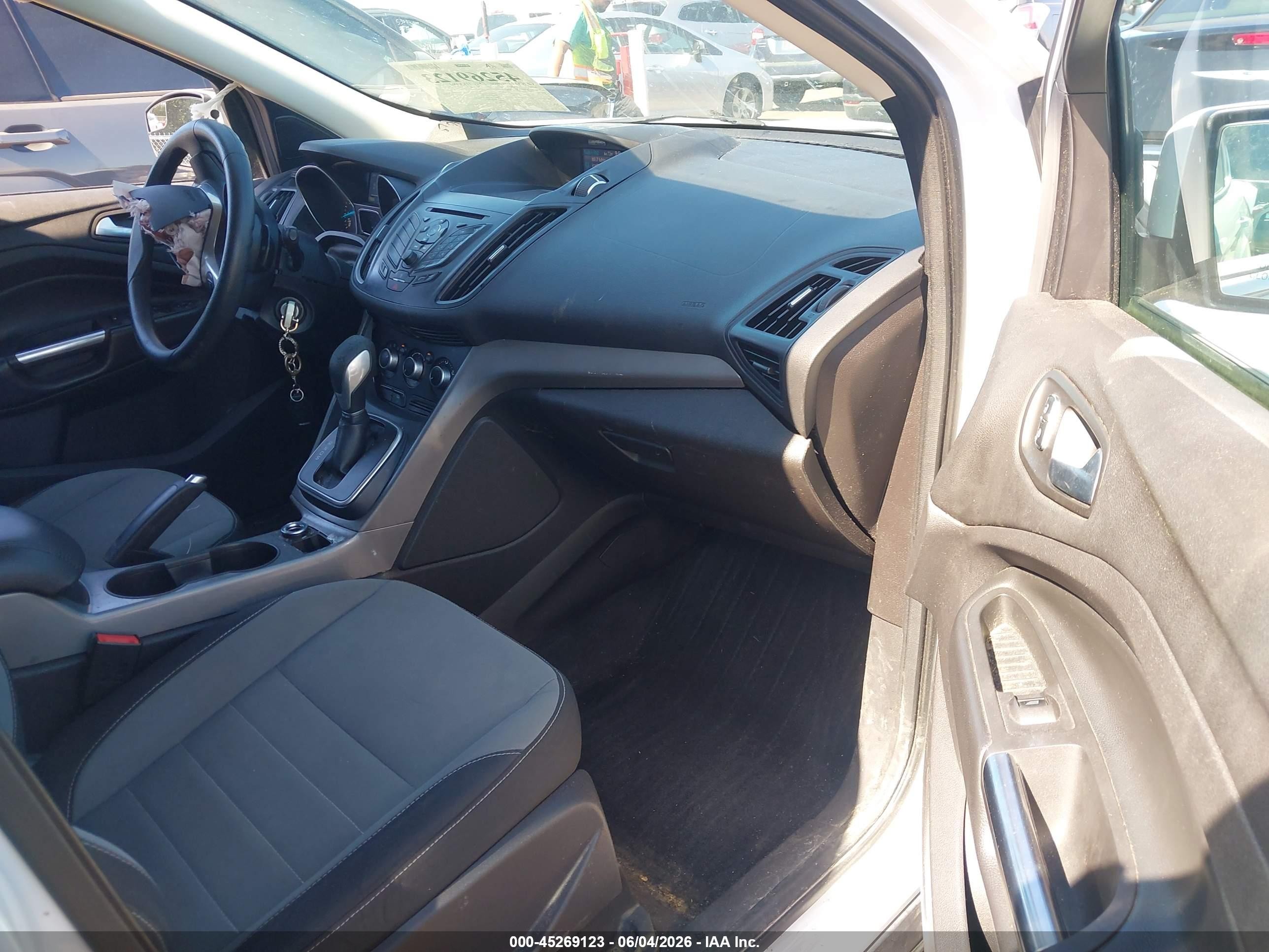 2014 Ford Escape Se Белый vin: 1FMCU0GX3EUA45983