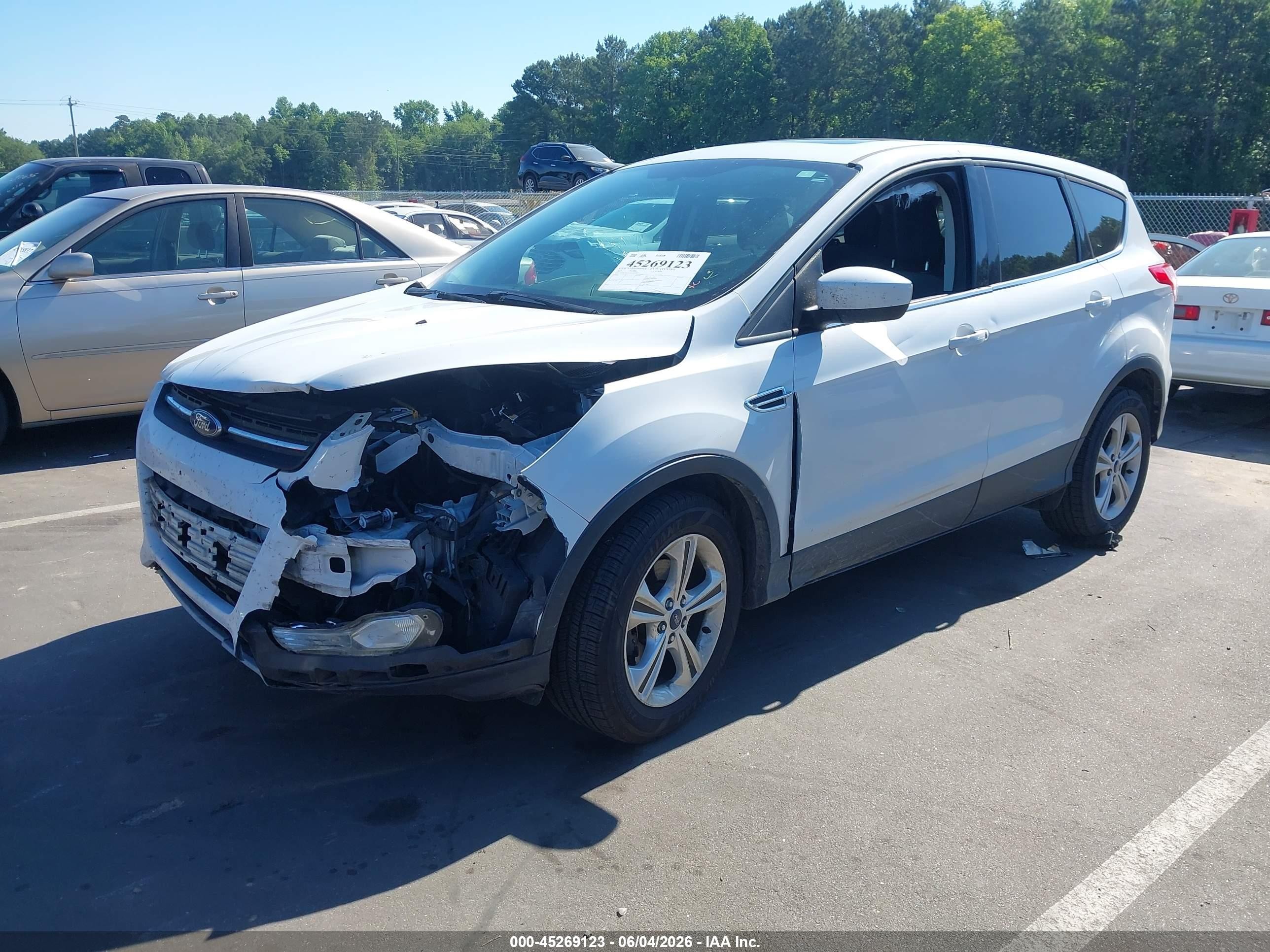 2014 Ford Escape Se Белый vin: 1FMCU0GX3EUA45983