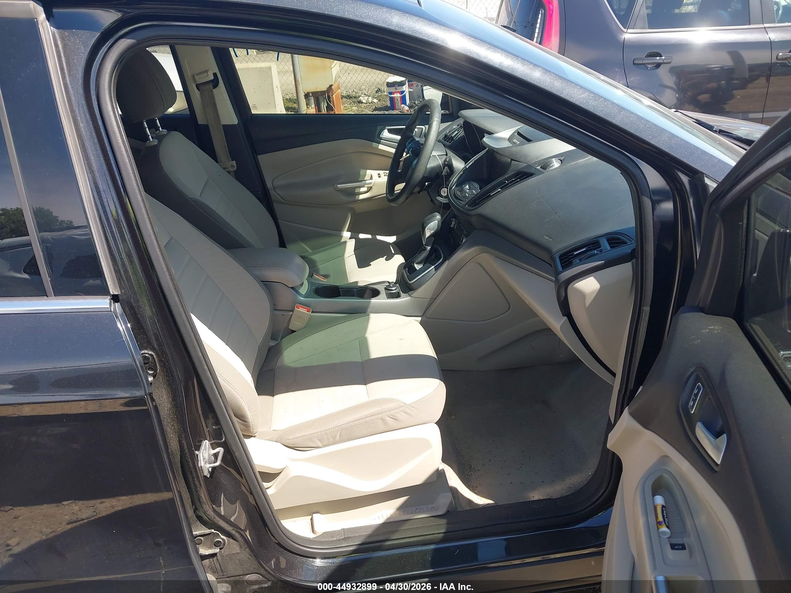 2014 Ford Escape Se Черный vin: 1FMCU0GX3EUB22867