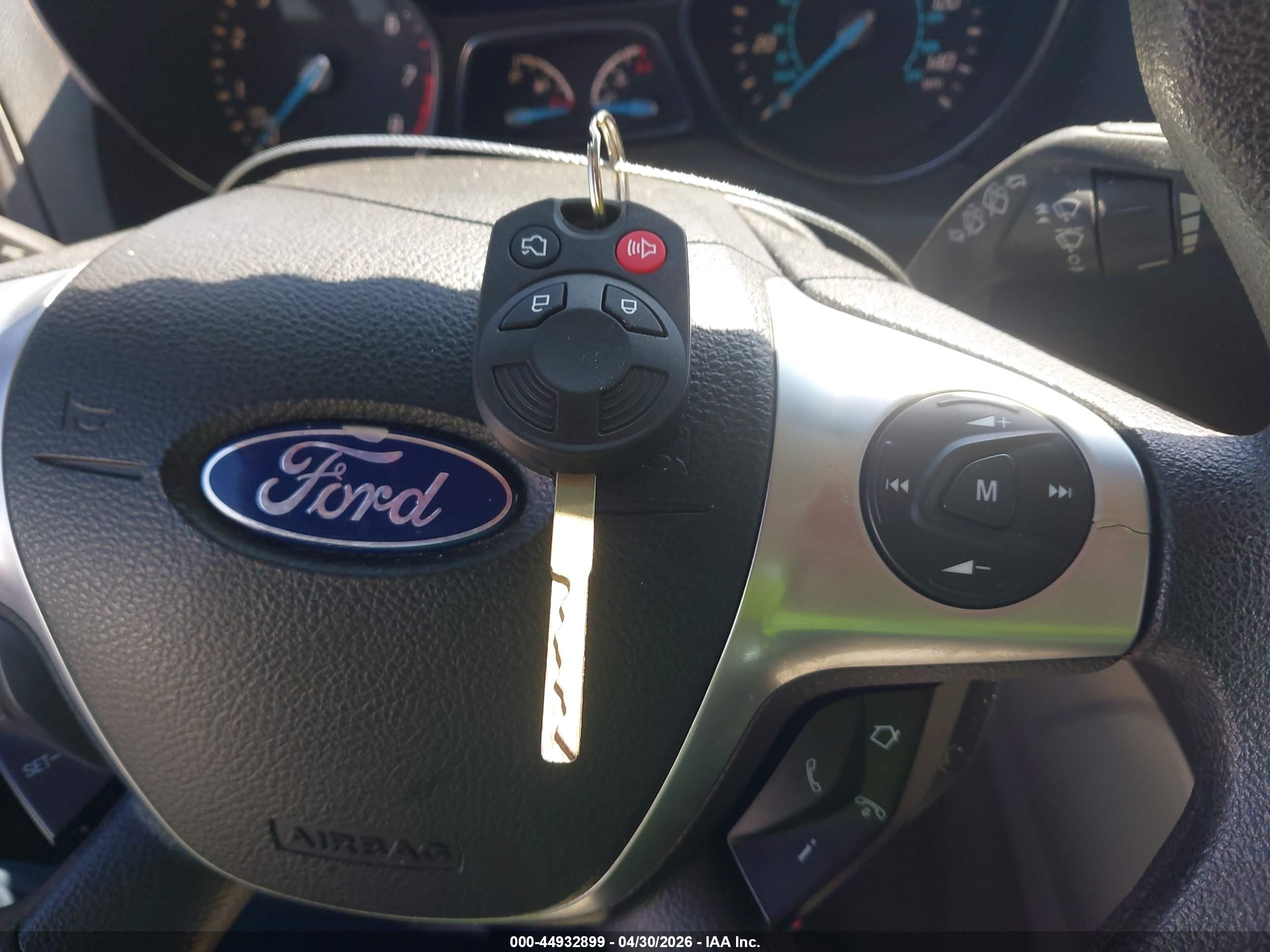 2014 Ford Escape Se Черный vin: 1FMCU0GX3EUB22867