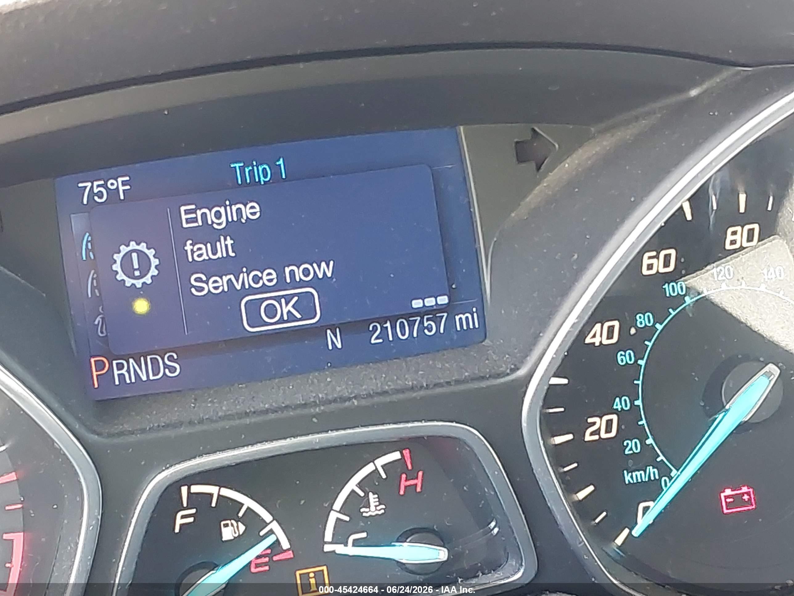2014 Ford Escape Se Серебряный vin: 1FMCU0GX3EUB33822