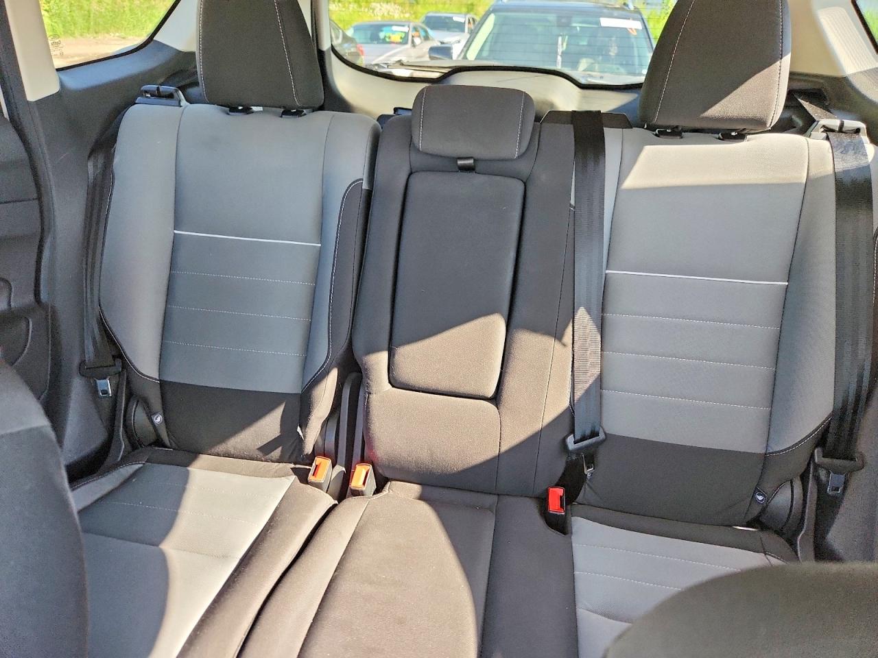 2014 Ford Escape Se Silver vin: 1FMCU0GX3EUB43136