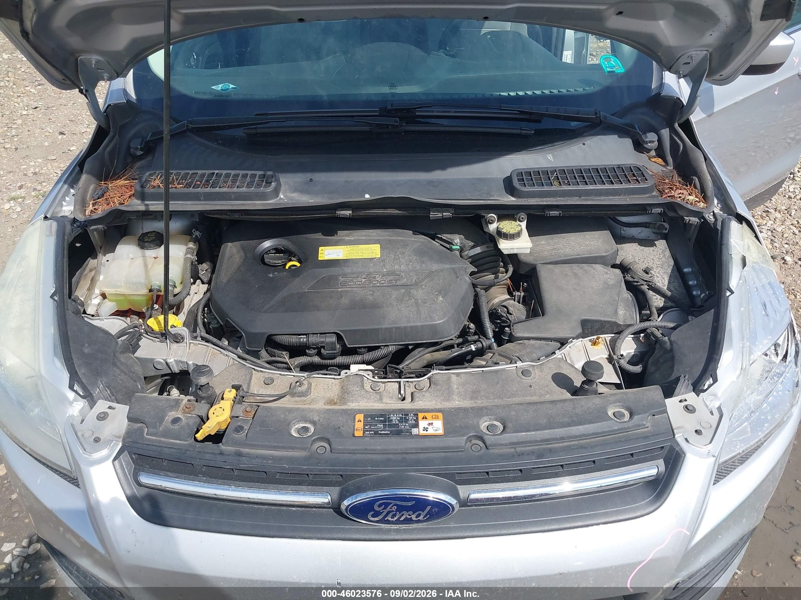 2014 Ford Escape Se Серебряный vin: 1FMCU0GX3EUC28302