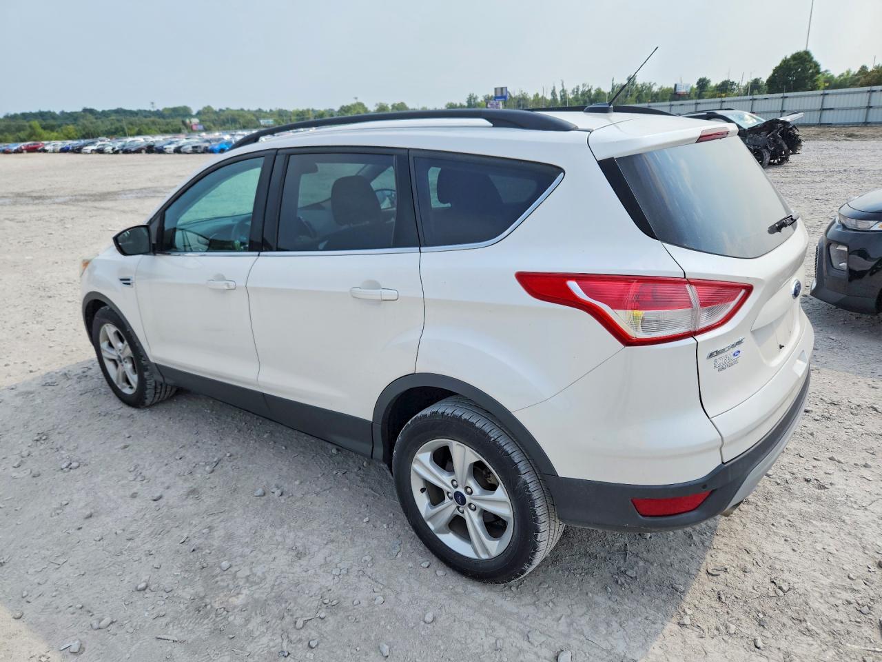 2014 Ford Escape Se Белый vin: 1FMCU0GX3EUD84789