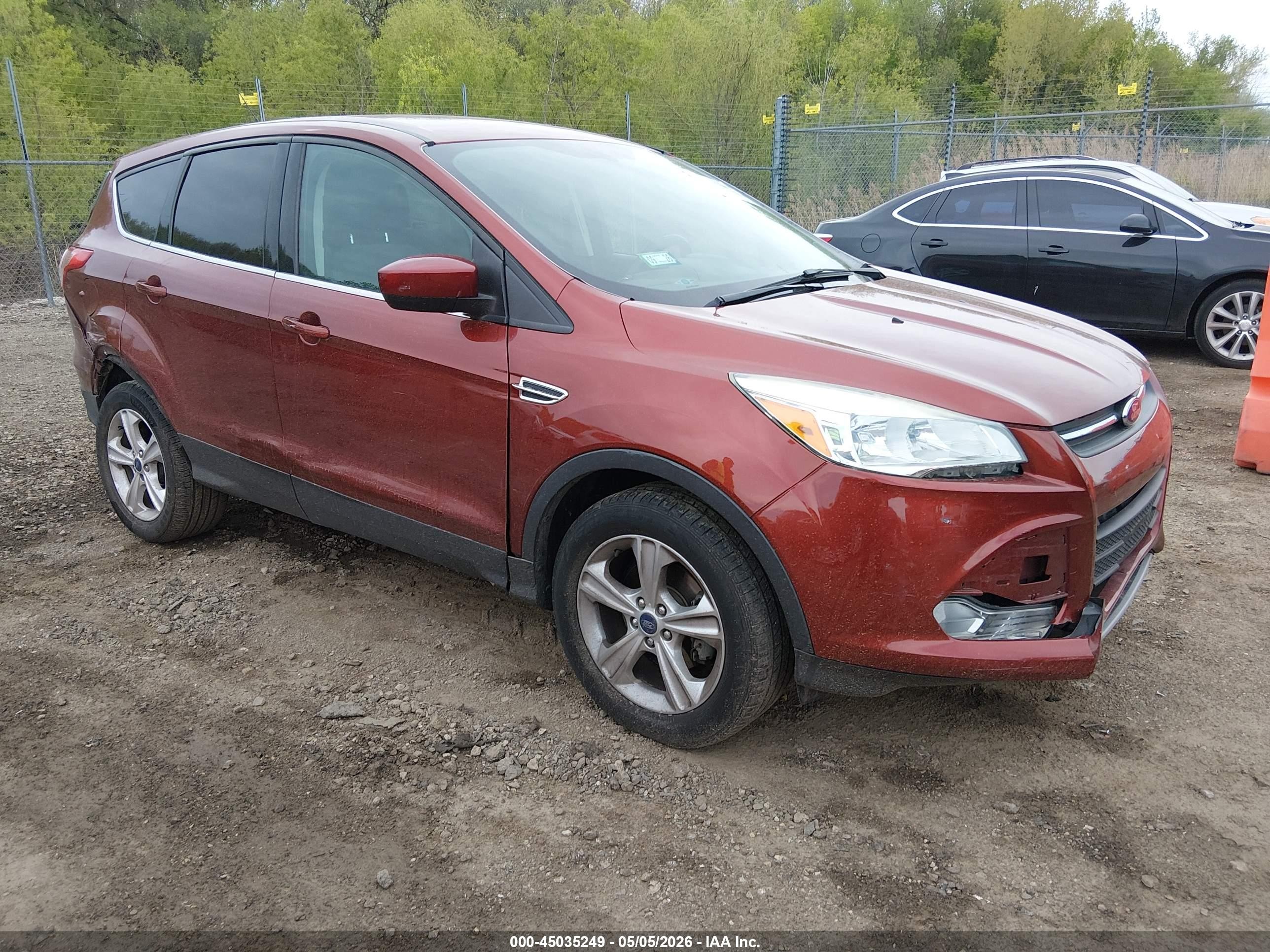 2015 Ford Escape Se Red vin: 1FMCU0GX3FUB48645