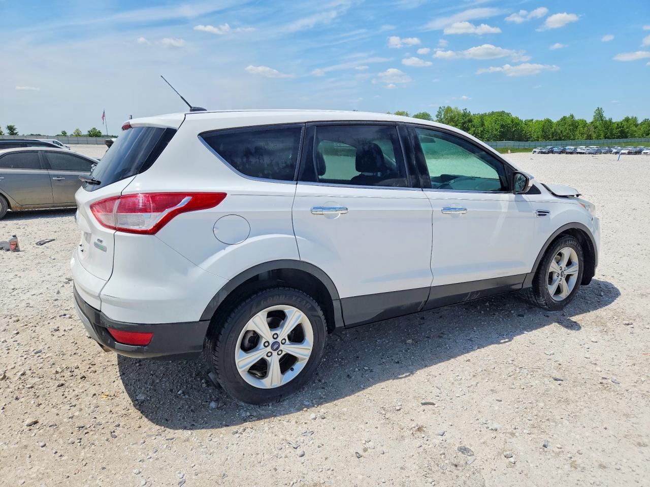 2015 Ford Escape Se White vin: 1FMCU0GX3FUB71391